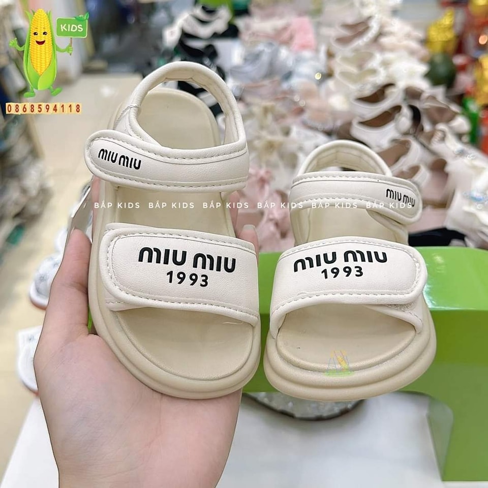 [🆕🇻🇳] BẮP KIDS – Chuyên cung cấp đồ sơ sinh cao cấp, sỉ lẻ toàn quốc : quần áo, bình sữa 🧑‍🧒❤️️👶⭐️  𝐄𝐦 𝐜𝐡𝐮̛𝐚 𝐭𝐮̛̀𝐧𝐠 𝐭𝐡𝐢́𝐜𝐡 𝐧𝐚̆́𝐧𝐠
𝐄𝐦 𝐜𝐮̃𝐧𝐠 𝐜𝐡𝐚̆̉𝐧𝐠 𝐭𝐡𝐢́𝐜𝐡 𝐦𝐮̛𝐚
𝐄𝐦 𝐜𝐡𝐢̉ đ𝐚𝐧𝐠 𝐥𝐨 𝐥𝐚̆́𝐧𝐠
𝐊𝐡𝐨̂𝐧𝐠 𝐛𝐢𝐞̂́𝐭 𝐦𝐞̣ đ𝐚̃ 𝐬𝐚̆́𝐦 đ𝐨̂̀ 𝐜𝐡𝐨 𝐞𝐦 𝐜𝐡𝐮̛𝐚Dép bé trai sành điệu ph , shares-0✔️ , likes-1❤️️ , date-2024-06-07 01:30:21🇻🇳🇻🇳🇻🇳📰🆕