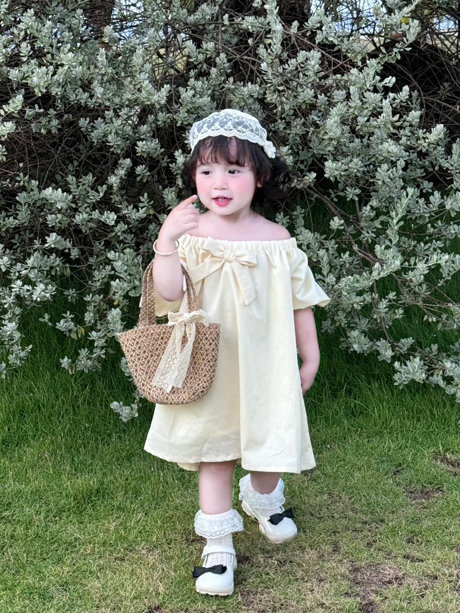 [🆕🇻🇳]  Queen Baby House – Chuyên đồ baby – 𝗤.𝗕 𝗦𝘁𝘂𝗱𝗶𝗼 – 𝗠𝗮𝗱𝗲 𝗜𝗻 𝗩𝗶𝗲𝘁 𝗡𝗮𝗺 – 𝗗𝗲𝘀𝗶𝗴𝗻 𝗕𝘆 𝗤𝘂𝗲𝗲𝗻 🧑‍🧒❤️️👶⭐️ 𝐗𝐢𝐧 𝐜𝐡𝐚̀𝐨 𝐞𝐦 𝐛𝐞́ 𝐧𝐡𝐚̀ 𝐐𝐮𝐞𝐞𝐧 𝐁𝐚𝐛𝐲 𝐇𝐨𝐮𝐬𝐞 !
Mỗi ngày một outfit dành cho bé cưng , chiếc body mà mami mê mẩn trong livetream hôm qua đây ạsize chart : 90  , shares-1✔️ , likes-26❤️️ , date-2024-06-11 16:46:40🇻🇳🇻🇳🇻🇳📰🆕