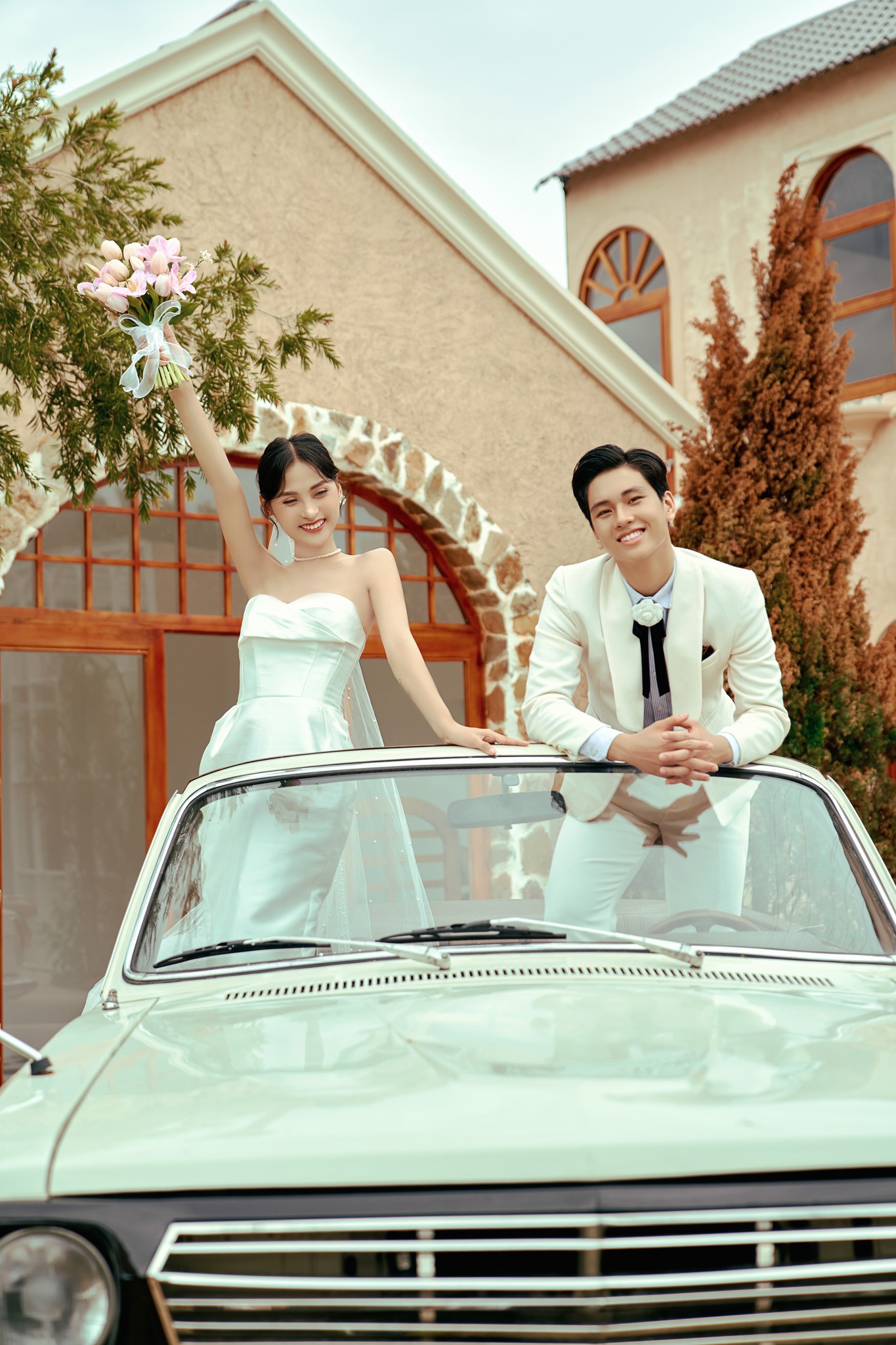 [🆕🇻🇳] Beekids – Quần Áo Trẻ Em & Phụ Kiện – Thời trang trẻ em BEE chuyên về quần áo trẻ em cao cấp cho bé từ 1-14 tuổi 🧑‍🧒❤️️👶⭐️ Áo sơ mi học sinh phối với chân váy đẹp mê ly luôn Mẹ. Chất vải mềm mại, thoáng mát giúp con thoải mái vận động suốt 1 ngày dài.
 , shares-0✔️ , likes-1❤️️ , date-2024-06-26 00:44:07🇻🇳🇻🇳🇻🇳📰🆕