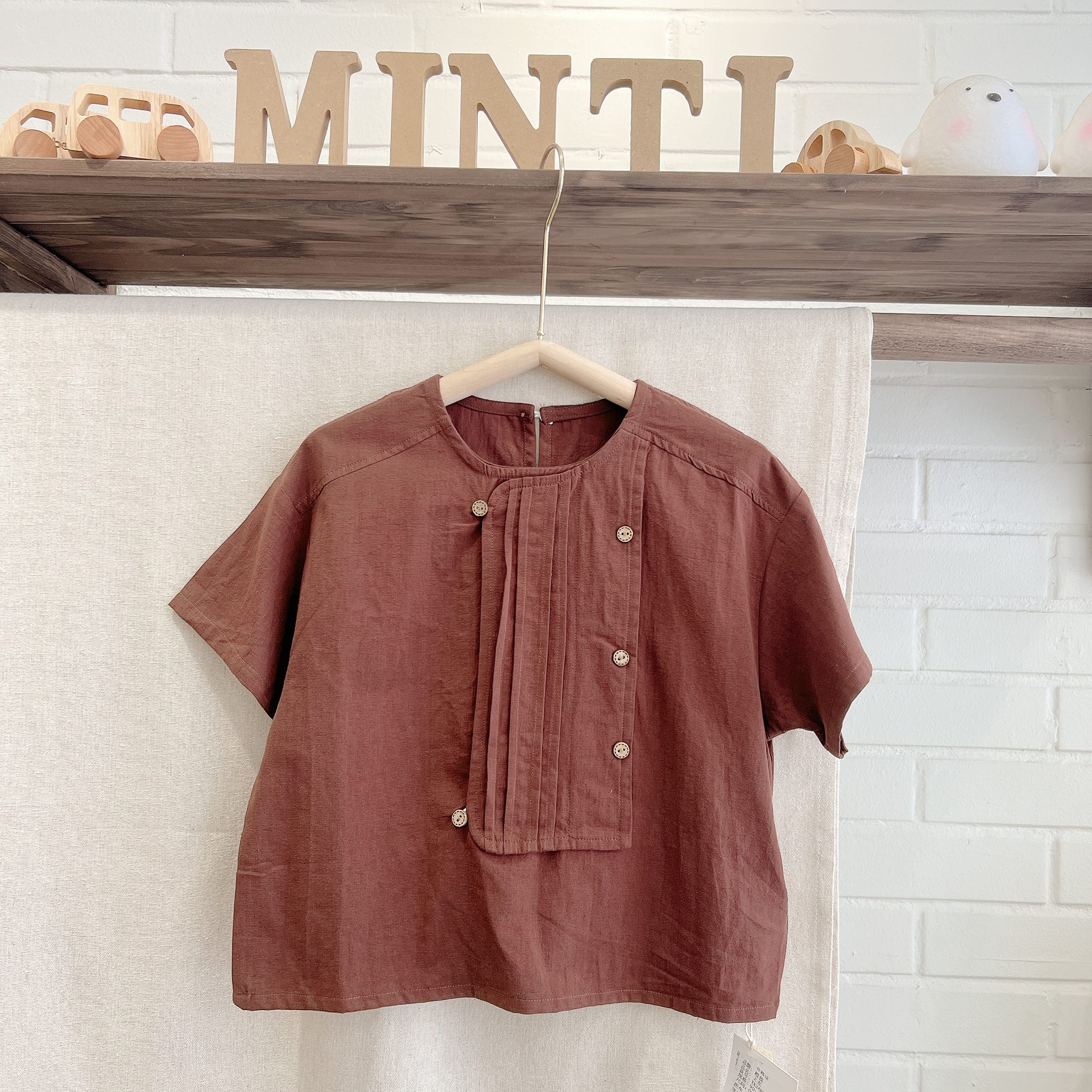 [🆕🇻🇳] Minti Baby and Kids – Korean style – chuyên các sản phẩm QCCC dòng style Hàn/xuất Hàn 🧑‍🧒❤️️👶⭐️ Xinh quá rồi!!!
Áo này đáng nhẽ phải được thu hồi vào team em.
———–
– Hỗ trợ đóng gói hộp quà tặng cho bé.
– Tích điểm cho mỗi đơn hàng, nhận quà
h , shares-0✔️ , likes-1❤️️ , date-2024-06-18 14:00:31🇻🇳🇻🇳🇻🇳📰🆕