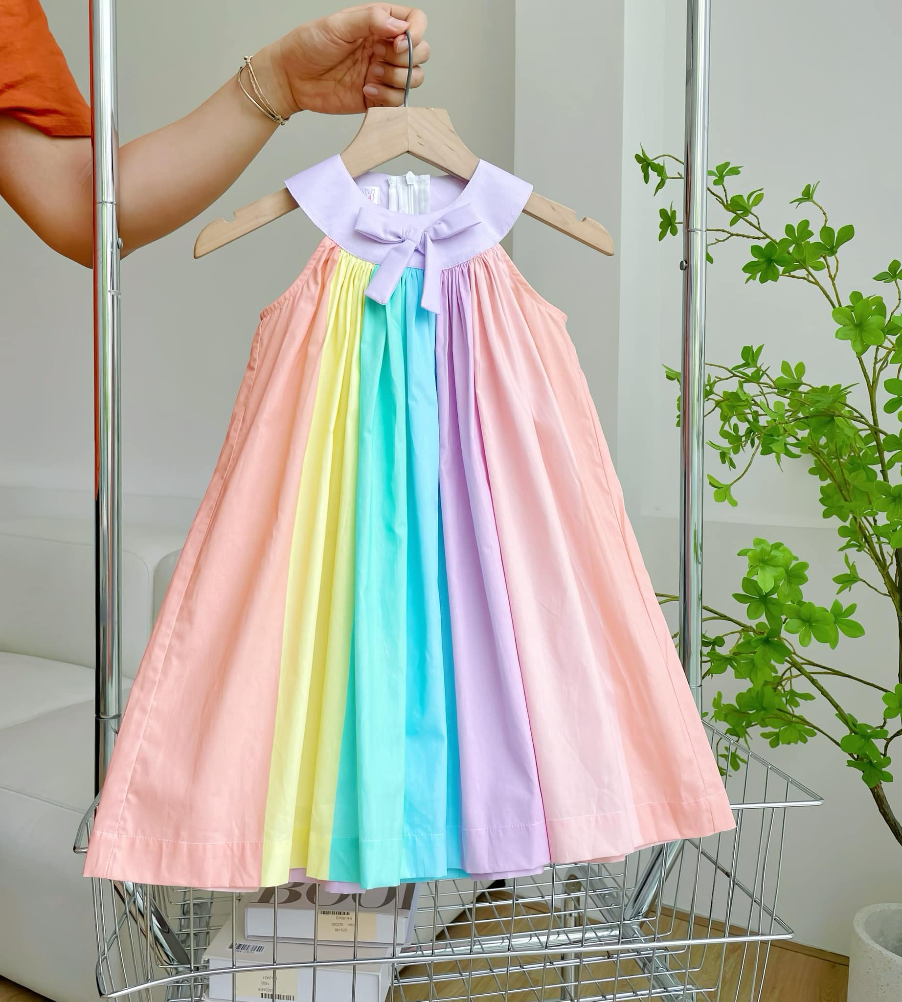 [🆕🇻🇳] Smock Nhà Thỏ – ĐẦM SMOCK 🩷 ĐẦM THIẾT KẾ 🩷 🧑‍🧒❤️️👶⭐️  𝐇𝐚̀𝐧𝐠 𝐜𝐨́ 𝐬𝐚̆̃𝐧 – 𝐒𝐎̂́ 𝐋𝐔̛𝐎̛̣𝐍𝐆 𝐂𝐎́ 𝐇𝐀̣𝐍Một em đầm quà là ngọt ngào và đáng yêu các mom ơiiii , nhưng vì sao em lại nói là số lượng có hạn , vì vải sọc , shares-2✔️ , likes-13❤️️ , date-2024-06-19 13:23:01🇻🇳🇻🇳🇻🇳📰🆕