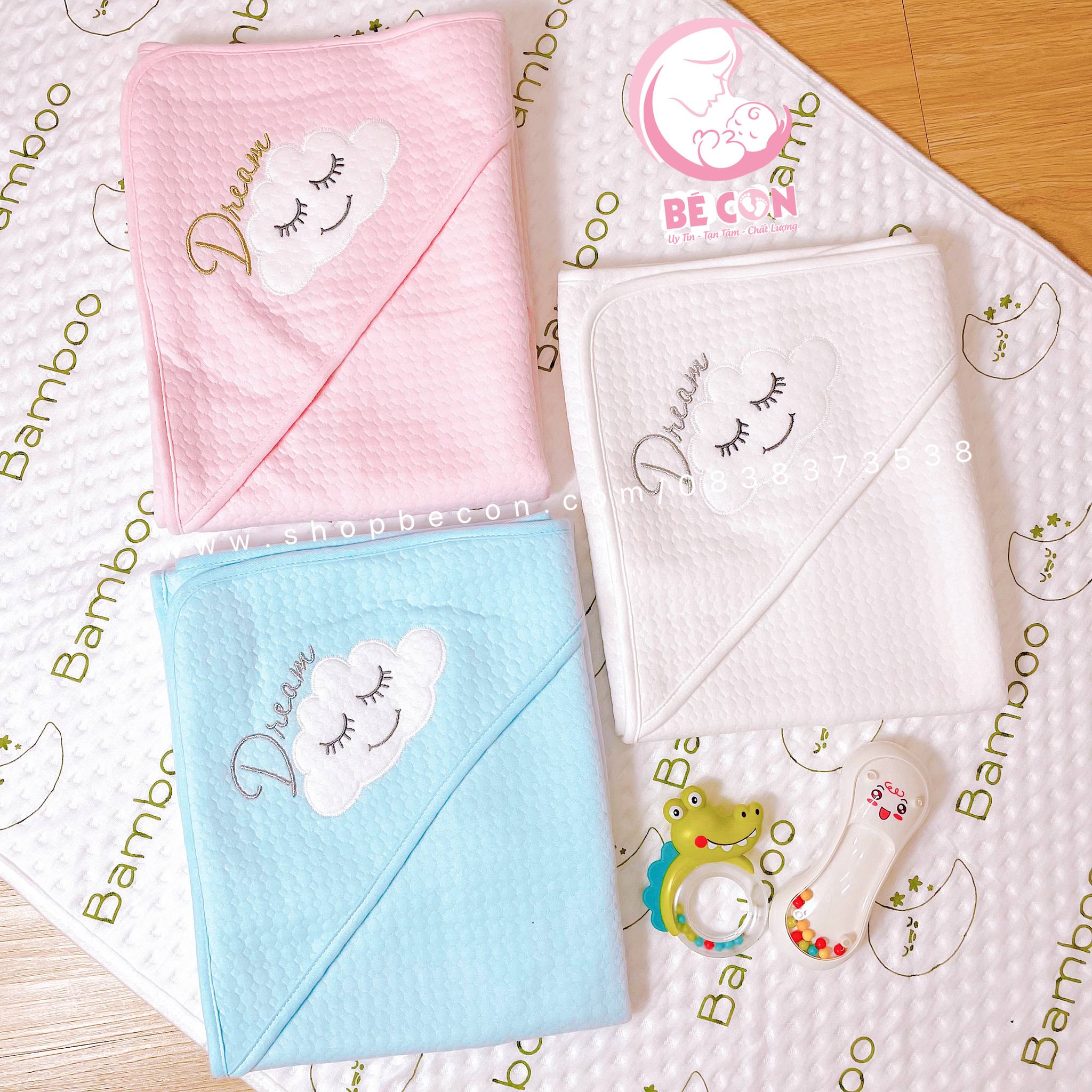 [🆕🇻🇳]  Shop Bé Con – Trọn Gói Đồ Sơ Sinh 🧑‍🧒❤️️👶⭐️ Choàng như vòng tay của mẹ
Choàng vải bông mềm, êm, xốp, hút ẩm và thoáng khí sẽ nâng niu giấc ngủ và tạo cảm giác ôm ấp dịu êm cho bé
Có sẵn tại Shop Bé , shares-0✔️ , likes-3❤️️ , date-2024-06-26 16:00:02🇻🇳🇻🇳🇻🇳📰🆕