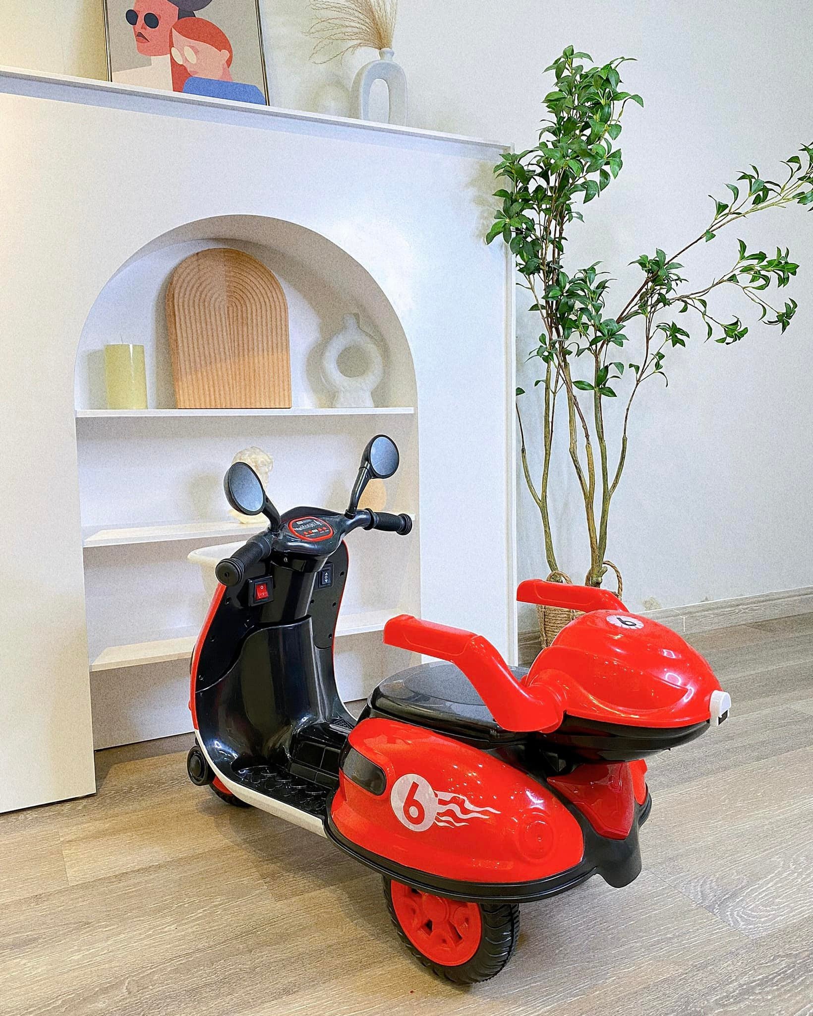 [🆕🇻🇳]  RICH KIDS – Best for baby, kid & mom 🧑‍🧒❤️️👶⭐️   Xe điện mini siêu xinh xắn dành cho các bé từ 2 tuổi – KALLEN mã 6170. Một chiếc xe “must-have” dành cho các bé.
Với kích thước này thì dù không gian nà , shares-0✔️ , likes-0❤️️ , date-2024-06-20 23:09:44🇻🇳🇻🇳🇻🇳📰🆕