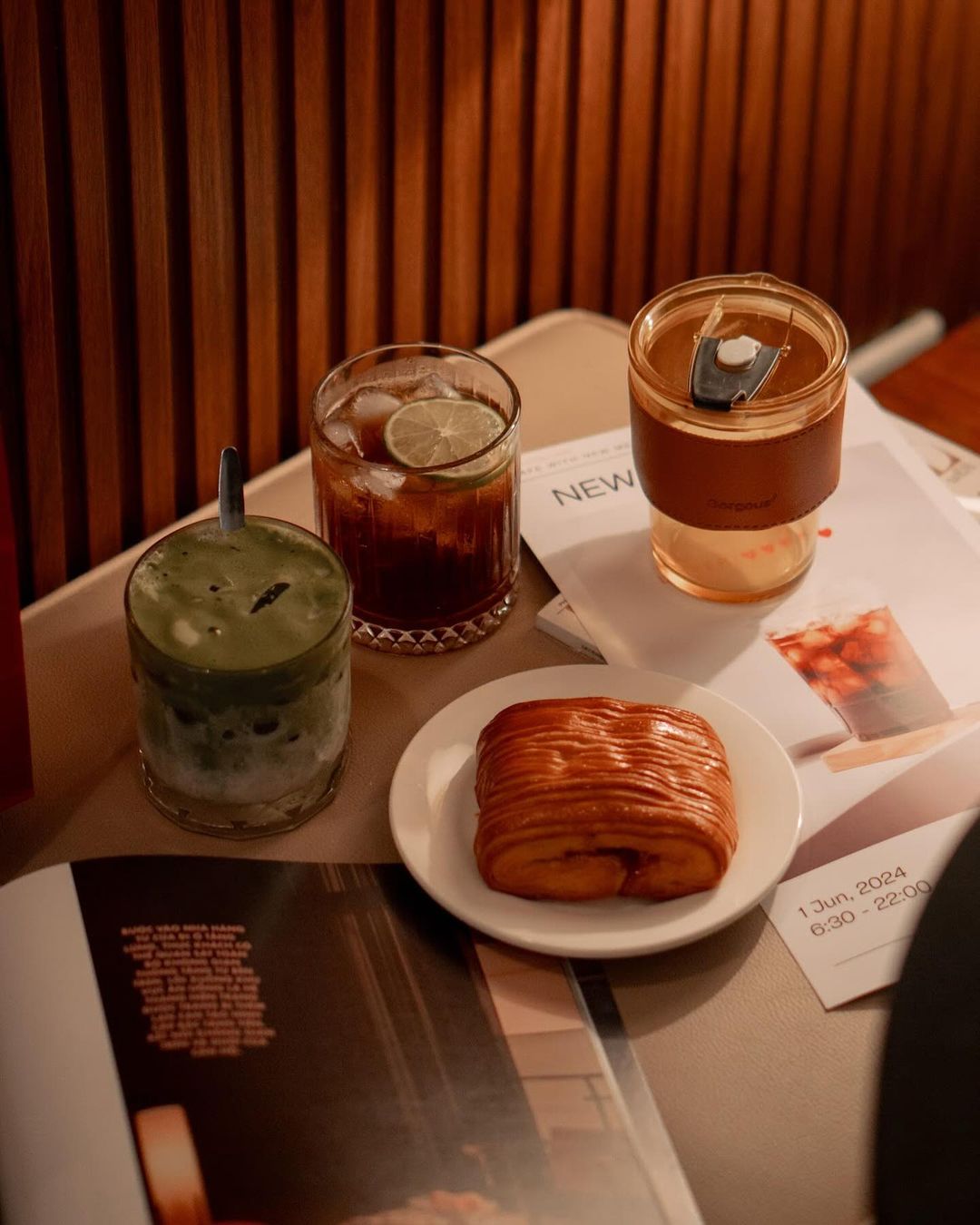 [☕️🇻🇳] 15.22 café – wine – live music ☕️ Top1Coffee ☕️ Những ngày nắng mưa thất thường
 Chỉ muốn ngồi một góc làm việc và tận hưởng tách cà phê ngon  @dicafehong.sgn 
 , shares-0✔️ , likes-1❤️️ , date-2024-06-18 18:42:49🇻🇳🇻🇳🇻🇳📰🆕