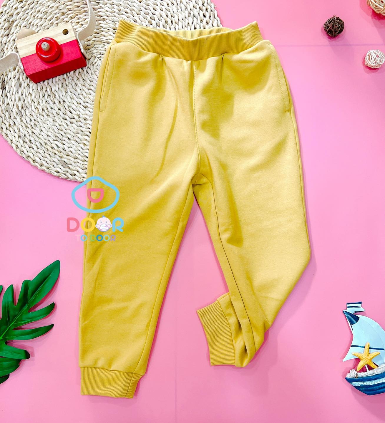 [🆕🇻🇳] Door to door Q6 – Chuyên quần áo, giày dép và phụ kiện cho bé 🧑‍🧒❤️️👶⭐️ Jogger thun lên phom cực style với chất dày dặn mặc ấm vào ngày se lạnh vừa đẹp lại năng động nữa mẹ nha!!!
Chất thun dày dặn, co giãn thoải mái và thấm hú , shares-0✔️ , likes-0❤️️ , date-2024-06-19 16:16:31🇻🇳🇻🇳🇻🇳📰🆕