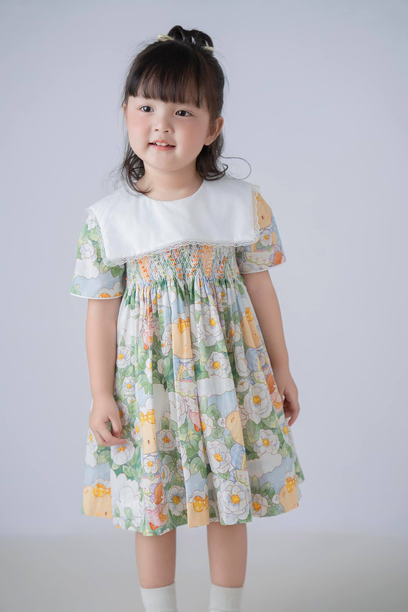 [🆕🇻🇳] Smock Nhà Thỏ – ĐẦM SMOCK 🩷 ĐẦM THIẾT KẾ 🩷 🧑‍🧒❤️️👶⭐️  Hàng có sẵn – Sang xịn mịnNếu mom đang tìm cho bé 1 em đầm thật nhẹ nhàng , thật tinh tế , thật đáng yêu , sang nhưng không chảnh ….  thì đây nghen mo , shares-0✔️ , likes-4❤️️ , date-2024-06-20 13:37:54🇻🇳🇻🇳🇻🇳📰🆕