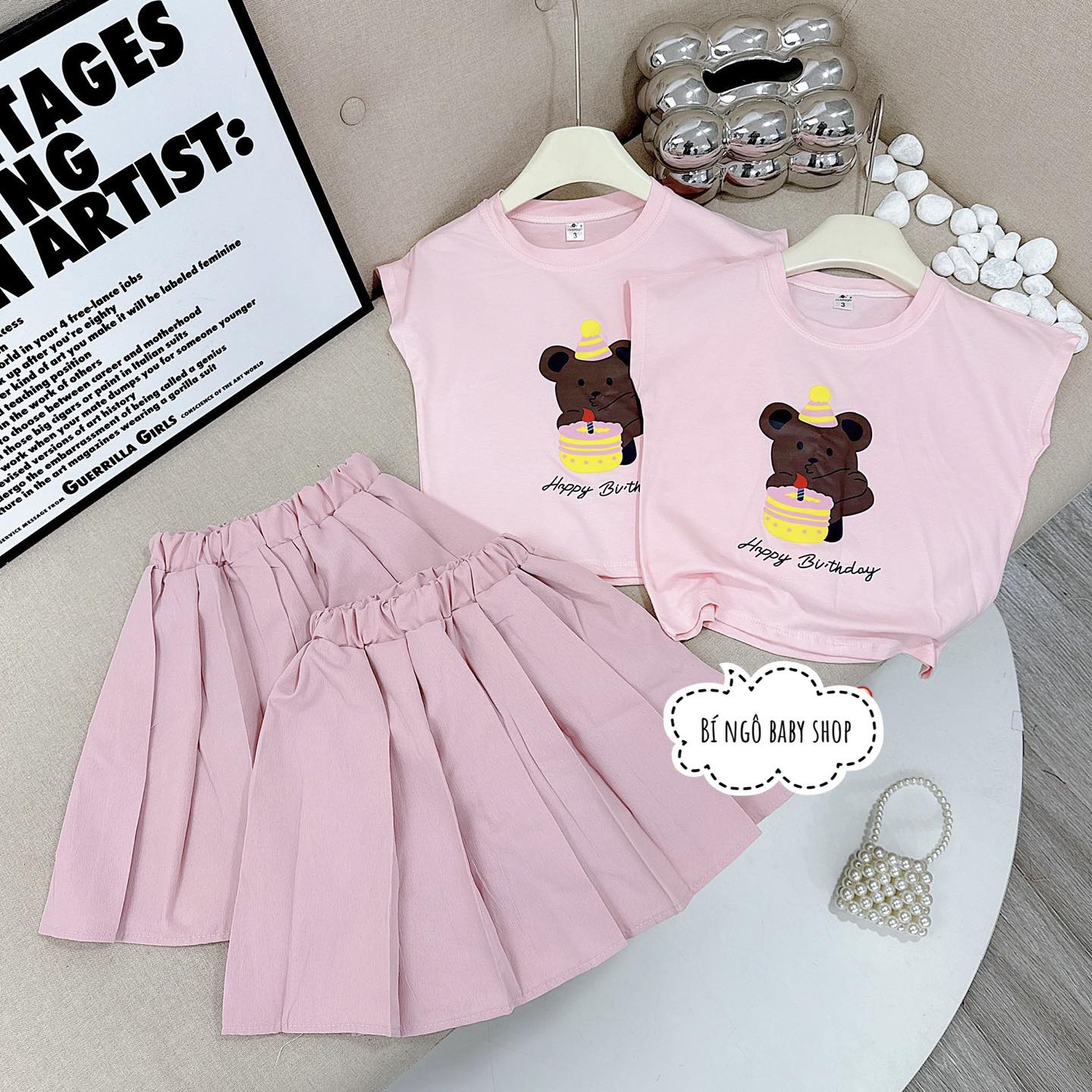 [🆕🇻🇳]  Bí Ngô baby shop – Chuyên quần áo bé gái 8-30kg (1- 9 tuổi) 😎❤️️⭐️ 𝐇𝐨̂𝐦 𝐧𝐚𝐲 𝐧𝐚̆́𝐧𝐠 đ𝐞̣𝐩 𝐝𝐢̣𝐮 𝐝𝐚̀𝐧𝐠
𝐂𝐮̃𝐧𝐠 𝐧𝐡𝐮̛ 𝐭𝐢́𝐧𝐡 𝐜𝐚́𝐜𝐡 𝐧𝐡𝐞̣ 𝐧𝐡𝐚̀𝐧𝐠 𝐜𝐮̉𝐚 𝐞𝐦..
—————
Nhẹ nhàng mà xinh xắn
Lên set đồ đi chơi, đi học quá đẹp luôn ạ
Thiế , shares-0✔️ , likes-0❤️️ , date-2024-06-25 15:20:51🇻🇳🇻🇳🇻🇳📰🆕