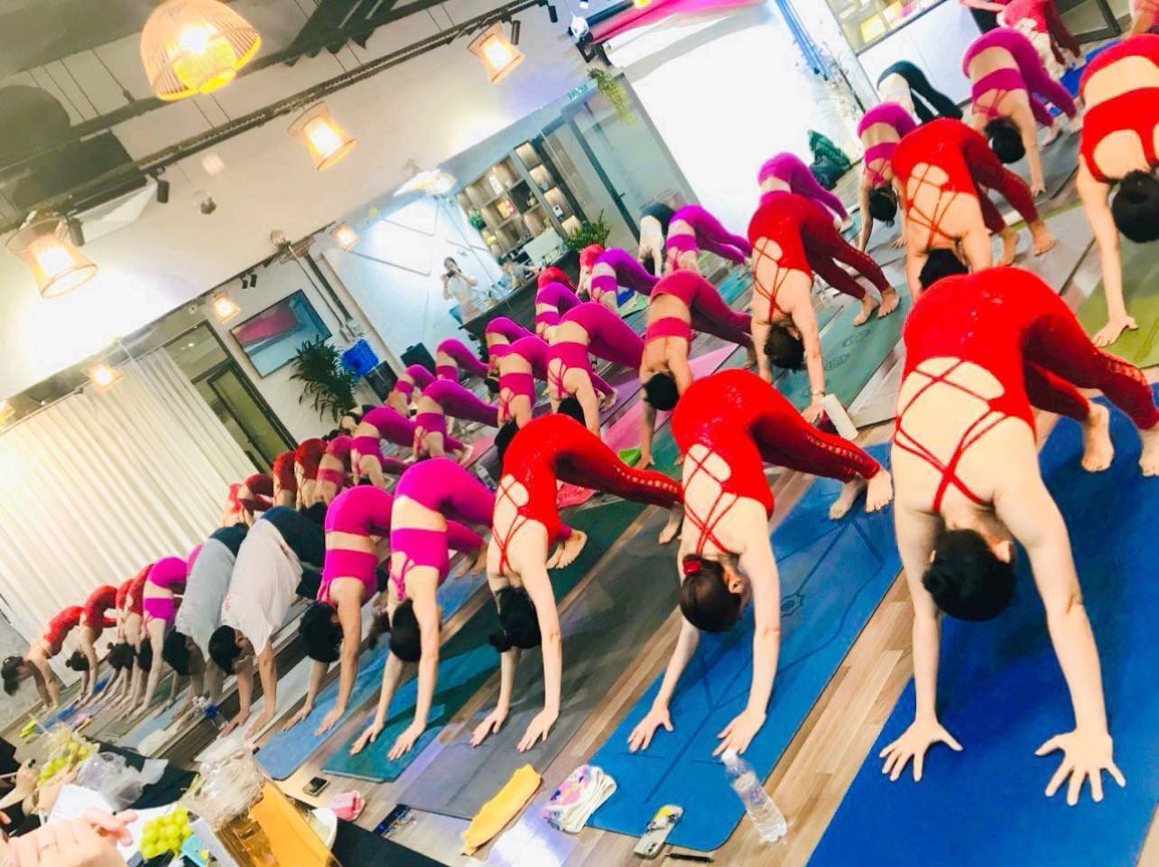 [🆕🇻🇳] YOGA LUNA THÁI CENTER – Trung tâm giảng dạy Yoga hàng đầu về Yoga Bà Bầu, Yoga Trẻ Em 🧘 Top1Yoga 🤸🏻‍♀️ CHIÊU SINH KHÓA ĐÀO TẠO HLV YOGA CHUYÊN NGHIỆP QUỐC TẾ 200h – 300h – 500h
GIẢM TỚI 20% HỌC PHÍ cho 20 HV ĐĂNG KÝ ĐẦU TIÊN.
———–
ĐÂY CÓ THỂ COI LÀ CƠ , shares-0✔️ , likes-1❤️️ , date-2024-07-01 16:45:05🇻🇳🇻🇳🇻🇳📰🆕