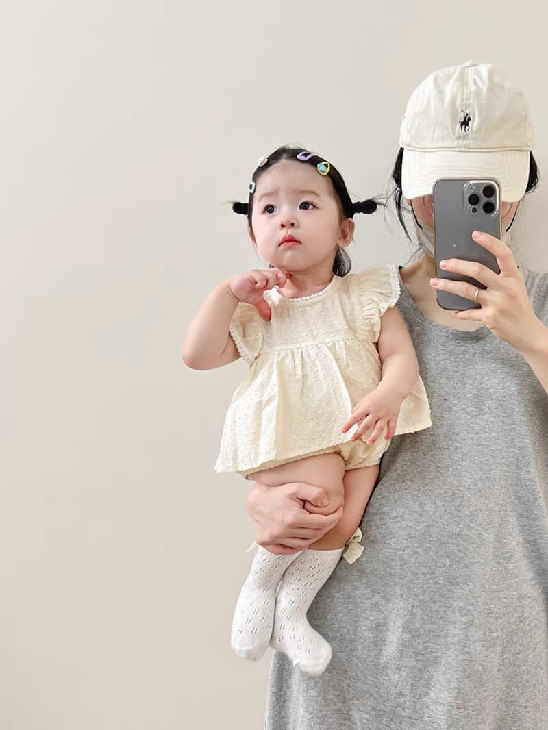 [🆕🇻🇳] CoCa Kids – Hàng trẻ em QCCC 😎❤️️⭐️ 𝗡𝗵𝘂̛̃𝗻𝗴 𝗰𝗵𝗶𝗲̂́𝗰 𝘃𝗮́𝘆 𝘅𝗶𝗻𝗵 đ𝗲̣𝗽 𝗻𝗵𝗮̂́𝘁 𝗮𝗶 𝗺𝗮̣̆𝗰 𝗰𝘂̃𝗻𝗴 𝘁𝗿𝗼̛̉ 𝘁𝗵𝗮̀𝗻𝗵 𝗰𝗼̂𝗻𝗴 𝗰𝗵𝘂́𝗮
, shares-0✔️ , likes-8❤️️ , date-2024-06-28 00:21:28🇻🇳🇻🇳🇻🇳📰🆕