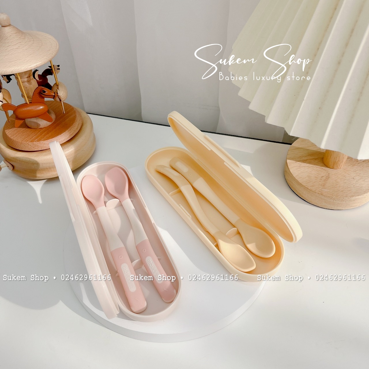 [🆕🇻🇳] Sukem Shop – Chuyên đồ sơ sinh mẹ và bé 🧑‍🧒❤️️👶⭐️  Trời thì xanh mây thì trắng
Mướt mềm hơn nắng là thìa Moyuum
Sản phẩm thìa ăn dặm silicone Moyuum quá là hot hit thời gian gần đây, vừa dễ thương lại vừa  , shares-1✔️ , likes-23❤️️ , date-2024-07-02 16:00:14🇻🇳🇻🇳🇻🇳📰🆕