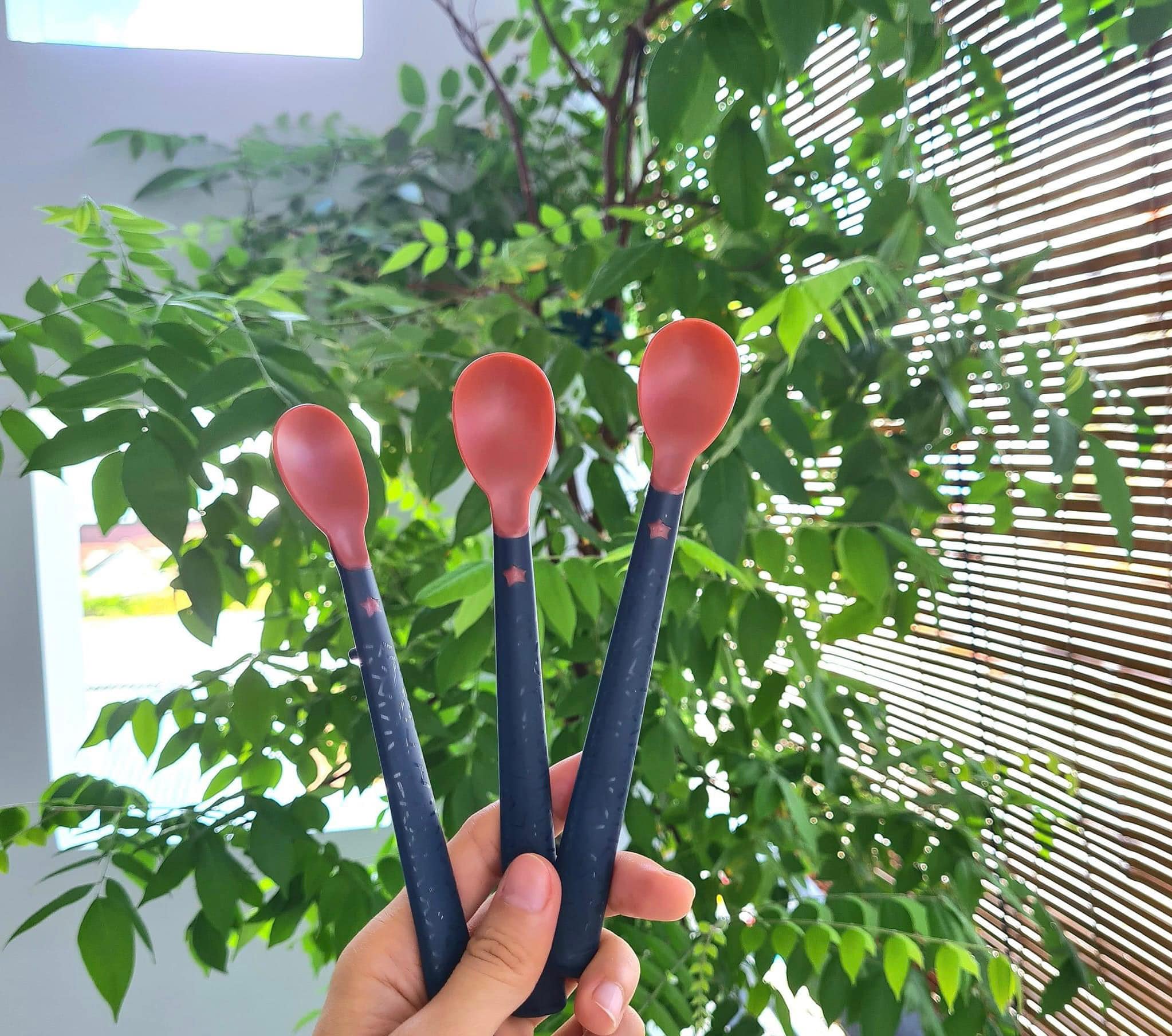 [🆕🇻🇳] Sukem Shop – Chuyên đồ sơ sinh mẹ và bé 🧑‍🧒❤️️👶⭐️ 10 điểm có nhưng, nhưng mà đo nhiệt độ sữa thì hơi bị chuẩn nha mí bà, thìa báo nóng thôi mà như nhiệt kế vậy á, đặc biệt là tiệt trùng máy được nha, trước , shares-0✔️ , likes-3❤️️ , date-2024-07-02 20:00:07🇻🇳🇻🇳🇻🇳📰🆕