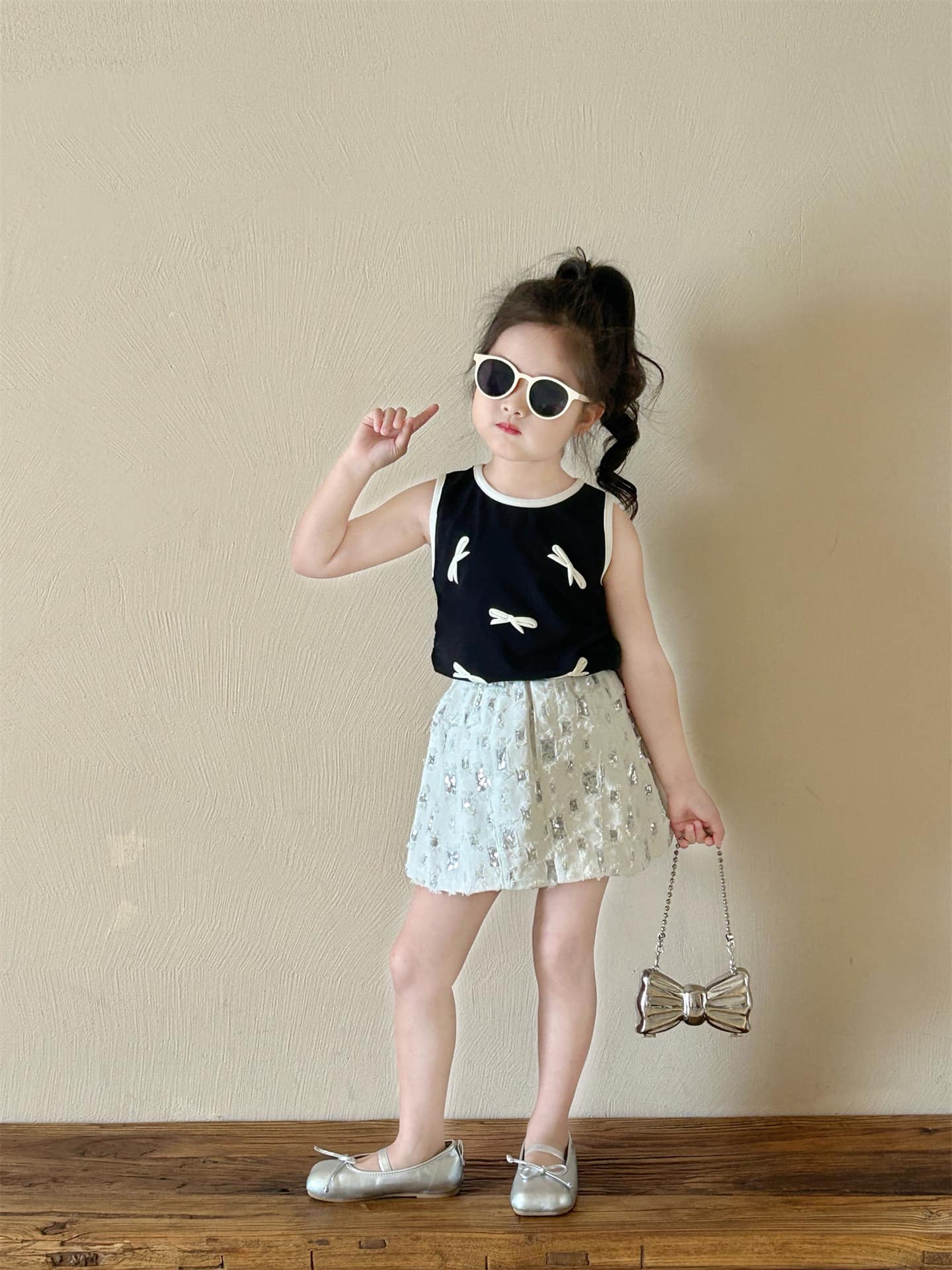 [🆕🇻🇳] NHI CHAN  (Kid Clothings) – Chuyên quần áo bé gái Quảng Châu cao cấp 🧑‍🧒❤️️👶⭐️ 𝐍𝐠𝐡𝐢𝐞̂𝐧𝐠 đ𝐚̂̀𝐮 𝐠𝐮̛𝐨̛𝐧𝐠 𝐦𝐚̣̆𝐭 đ𝐚̆𝐦 𝐜𝐡𝐢𝐞̂𝐮
𝐍𝐡𝐢̀𝐧 𝐛𝐞́ 𝐜𝐨́ 𝐚𝐢 𝐥𝐢𝐞̂𝐮 𝐱𝐢𝐞̂𝐮 𝐤𝐡𝐮𝐦 𝐧𝐚̀𝐨𝐨Hàng qc cao cấp
Hàng có sẵn giao ngay
Size 90-140
Ship cod toàn quốc
Li , shares-0✔️ , likes-1❤️️ , date-2024-06-30 13:57:43🇻🇳🇻🇳🇻🇳📰🆕