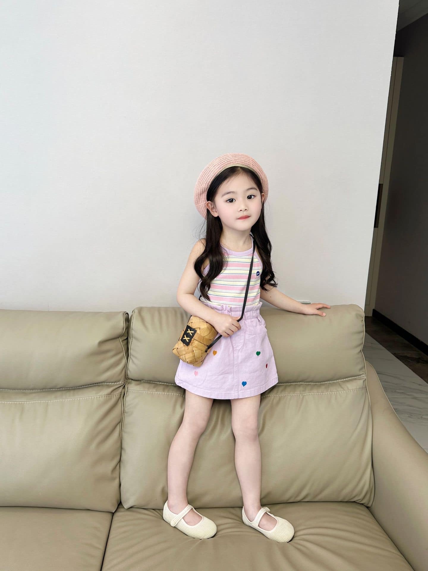 [🆕🇻🇳] NHI CHAN  (Kid Clothings) – Chuyên quần áo bé gái Quảng Châu cao cấp 🧑‍🧒❤️️👶⭐️  Những chiếc váy đáng yêu và bộ đồ xinh xắn nằm trong 𝐁𝐒𝐓 𝐇𝐄̀ 𝟐𝟎𝟐𝟒 của NHI CHAN đã chính thức sẵn sàng cùng bé bắt đầu một mùa hè hứng khởi và rực rỡ rồi đ , shares-22✔️ , likes-181❤️️ , date-2024-07-02 16:59:11🇻🇳🇻🇳🇻🇳📰🆕
