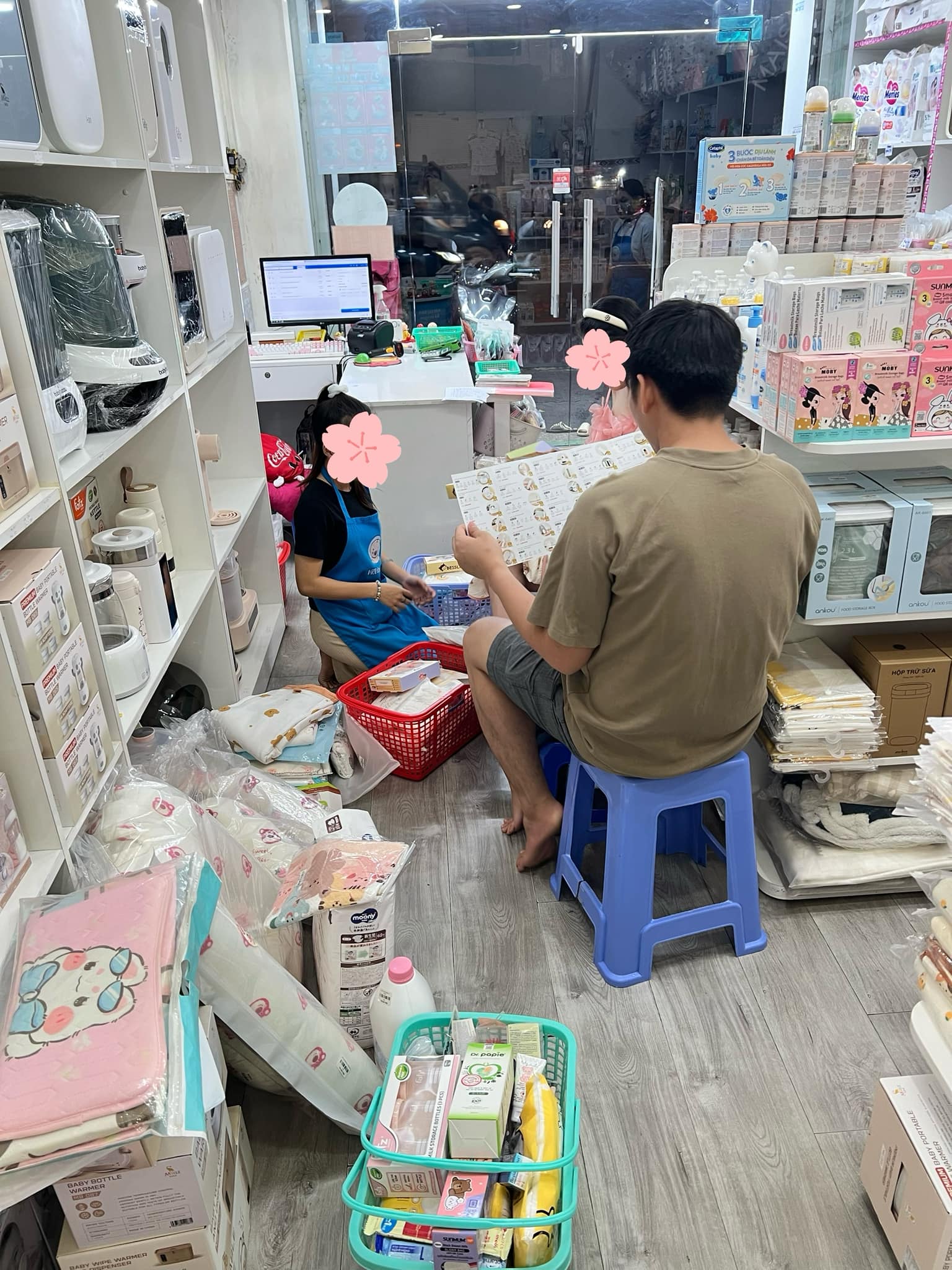 [🆕🇻🇳] Chuyên Đồ Dùng Cho Mẹ & Bé – Hi Baby & MOM – TRỌN GÓI ĐI SINH CHO MẸ & BÉ 🧑‍🧒❤️️👶⭐️ Trộm vía đầu tháng nhộn nhịp Ba Mẹ gần xa ghé Hi Baby & Mom sắm #combo_đinh_sinh shop cám ơn Ba Mẹ nhiều ạ, chúc tất cả Mẹ bầu hạ sinh an toàn, Mẹ tròn , shares-0✔️ , likes-0❤️️ , date-2024-07-01 04:55:19🇻🇳🇻🇳🇻🇳📰🆕