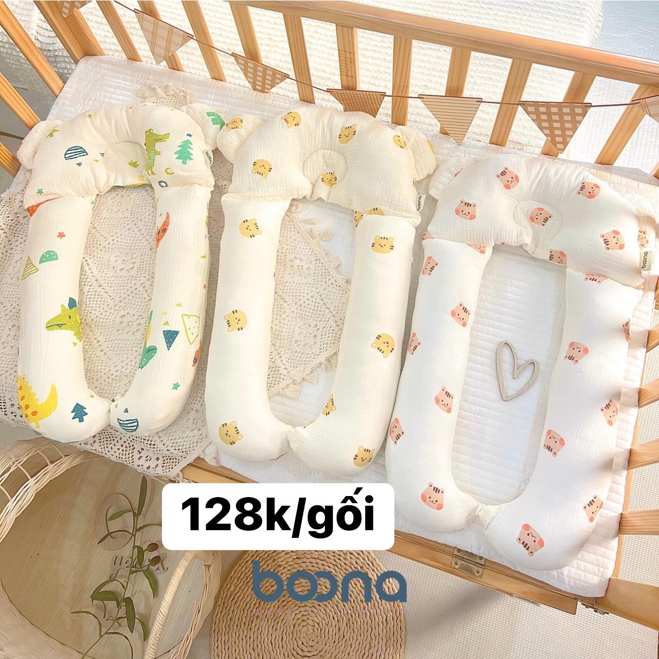[🆕🇻🇳] Shop Mẹ Ken – Chuyên đồ sơ sinh giá rẻ 🧑‍🧒❤️️👶⭐️ Gối chữ U xô Muslin Boona
Chất liệu:  ruột bông ,vỏ làm từ vải muslin  có thể tháo rời vệ sinh dễ dàng
Gối U Muslin Boona đa năng được ưu chuộng vì :
+  , shares-0✔️ , likes-4❤️️ , date-2024-07-03 14:17:38🇻🇳🇻🇳🇻🇳📰🆕