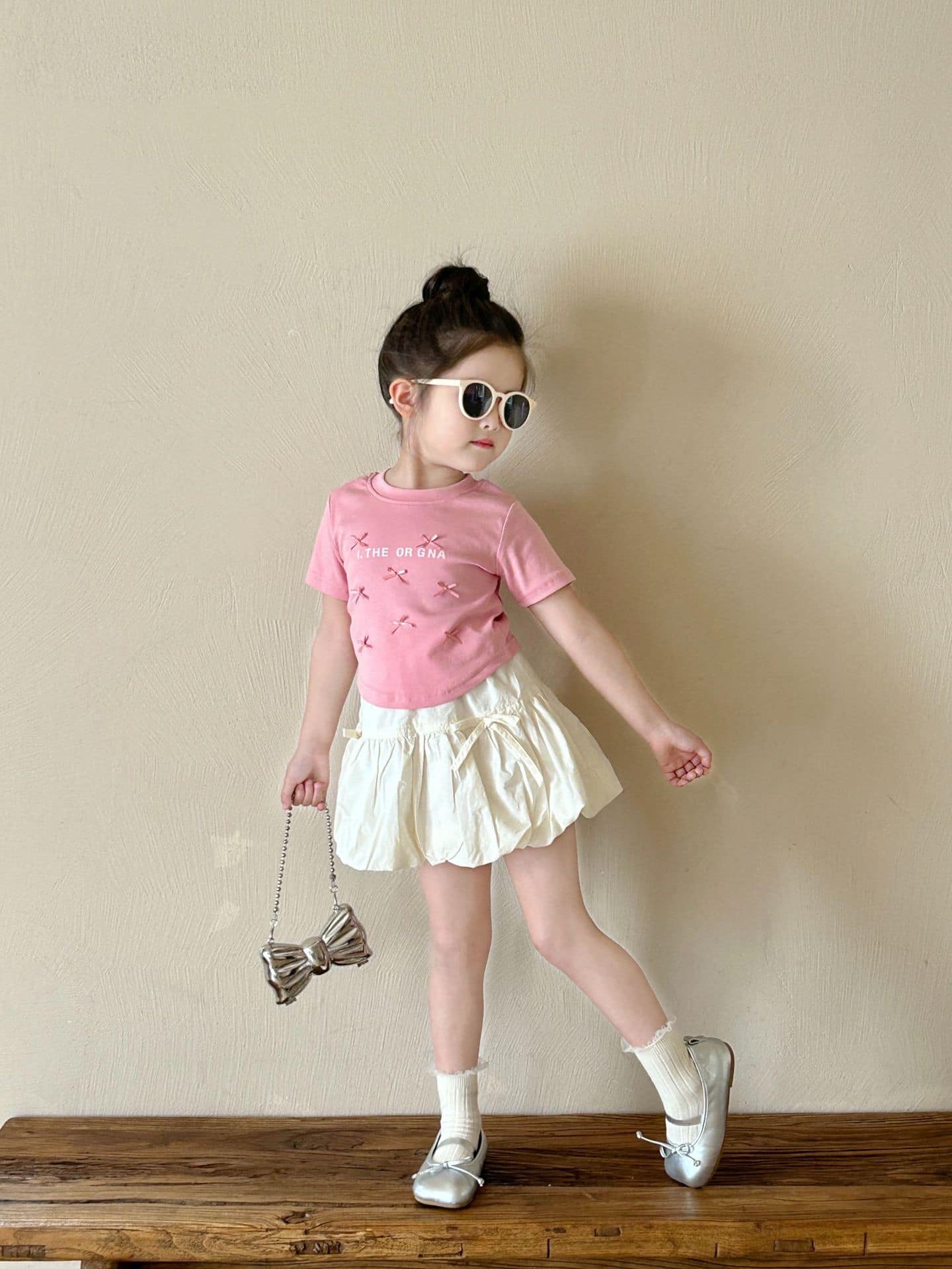 [🆕🇻🇳] NHI CHAN  (Kid Clothings) – Chuyên quần áo bé gái Quảng Châu cao cấp 🧑‍🧒❤️️👶⭐️ 𝘕𝘨𝘢̀𝘺 𝘯𝘢𝘺 đ𝘢̂́𝘵 𝘯𝘶̛𝘰̛́𝘤 𝘵𝘩𝘢́𝘪 𝘣𝘪̀𝘯𝘩
Đ𝘰̣̂𝘪 𝘰̛𝘯 𝘣𝘢 𝘮𝘢́ đ𝘦̉ 𝘮𝘪̀𝘯𝘩 𝘤𝘶𝘵eHàng qc cao cấp
Hàng có sẵn giao ngay
Size 90-140
Ship cod toàn quốc
Link sản phẩm:  , shares-0✔️ , likes-2❤️️ , date-2024-07-03 17:11:42🇻🇳🇻🇳🇻🇳📰🆕