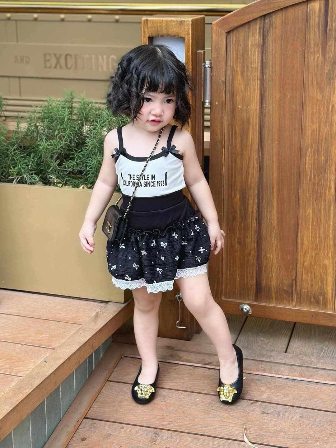 [🆕🇻🇳] Váy Tutu – Chuyên thời trang trẻ em 🧑‍🧒❤️️👶⭐️ Set áo hai dây mix cvay nơ bèo xinkk lém ak  , chất coton bao mát mịnnnn nhoaaa#145k/ settt ,
Bảng sz tham khảo
Sz1: 9-12kg
Sz2: 13-14kg
Sz3: 15-16k , shares-0✔️ , likes-1❤️️ , date-2024-07-07 22:39:26🇻🇳🇻🇳🇻🇳📰🆕