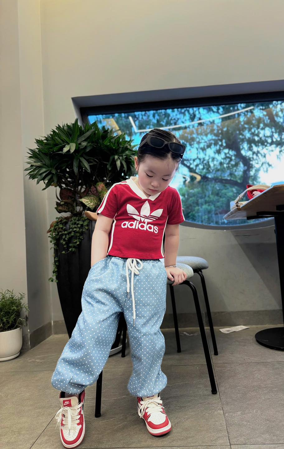 [🆕🇻🇳] Váy Tutu – Chuyên thời trang trẻ em 🧑‍🧒❤️️👶⭐️ Cuối tuần diện 1 set siêu mát mẻ cho bé đi chơi nào
Thỏ diện set này nhìn siêu cưng, hàng chuẩn Thỏ mặc tự tin chotdon ạ
#129k/set áo 2 dây + quần cách điệ , shares-0✔️ , likes-4❤️️ , date-2024-07-07 16:14:19🇻🇳🇻🇳🇻🇳📰🆕