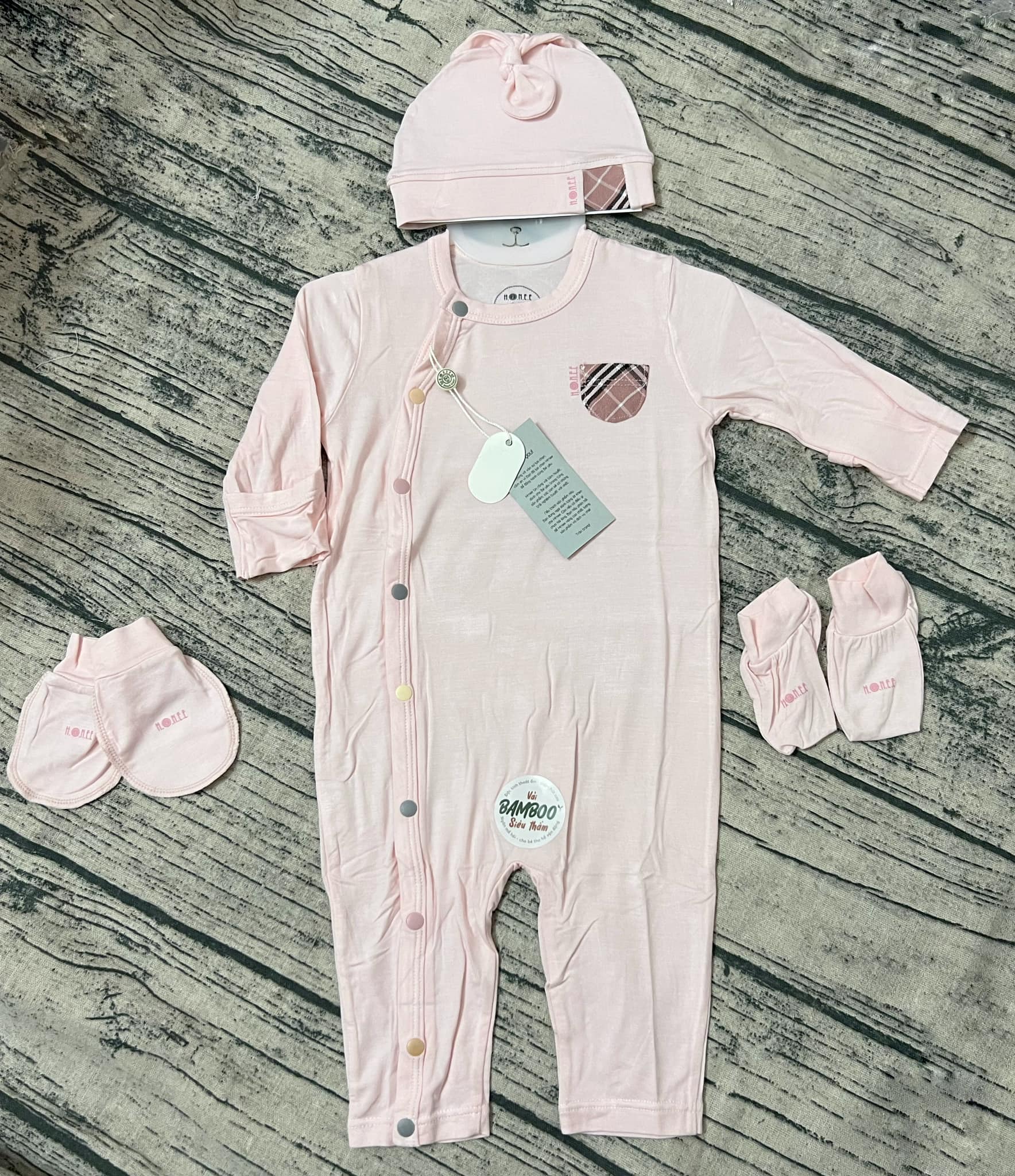 [🆕🇻🇳]  Tít Mít Shop – Cửa hàng quần áo sơ sinh & trẻ em 🧑‍🧒❤️️👶⭐️ Hrnee chất bamboo  màu pastel ưng lắm a
Giá chỉ #159k/b ạ
, shares-0✔️ , likes-6❤️️ , date-2024-07-06 21:13:03🇻🇳🇻🇳🇻🇳📰🆕