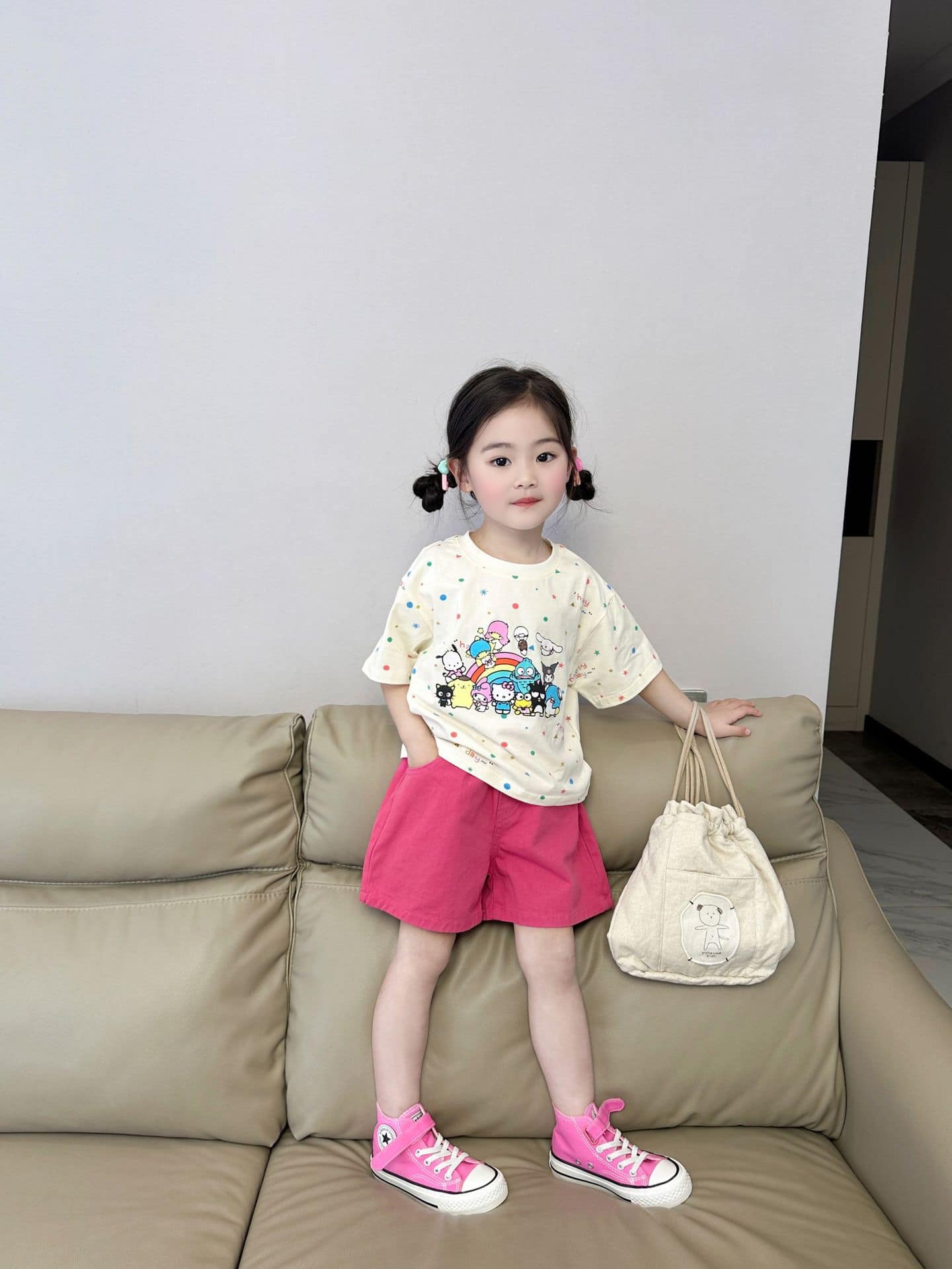 [🆕🇻🇳] NHI CHAN  (Kid Clothings) – Chuyên quần áo bé gái Quảng Châu cao cấp 🧑‍🧒❤️️👶⭐️ Set này cute xỉu. Bé nào cũng thích luônÁo thun cotton thấm mồ hôi, quần thô mềm cạp chun bản to thoải mái khi mặc.Hàng qc cao cấp
Hàng có sẵn giao ng , shares-0✔️ , likes-0❤️️ , date-2024-07-07 17:09:26🇻🇳🇻🇳🇻🇳📰🆕