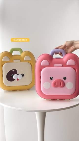 [🆕🇻🇳]  TIỆM NHÀ XOÀI – Chuyên sản phẩm cao cấp cho bé yêu! 🧑‍🧒❤️️👶⭐️   Vừa là bàn vẽ, vừa là bảng vẽ, lại hô biến thành ghế ngồi cho bé lun nè!  Tặng ngay các nghệ sĩ nhí  #cặp #vẽ #di #động #đa #năng mom ơi. Giá chỉ #2xx
, shares-0✔️ , likes-17❤️️ , date-2024-07-09 18:59:53🇻🇳🇻🇳🇻🇳📰🆕