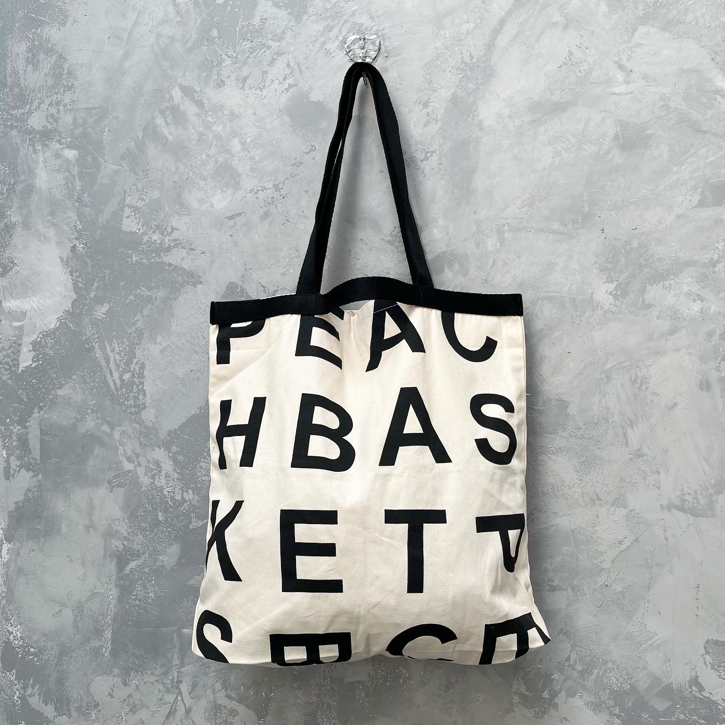 [🆕🇻🇳] Tiệm của Xoăn – Mua sắm & bán lẻ 🧑‍🧒❤️️👶⭐️ 80.000
Đeo vai( new)
– Size ngang 40cm, cao 38cm
– Màu trắng kem nha
, shares-0✔️ , likes-0❤️️ , date-2024-07-08 16:30:25🇻🇳🇻🇳🇻🇳📰🆕