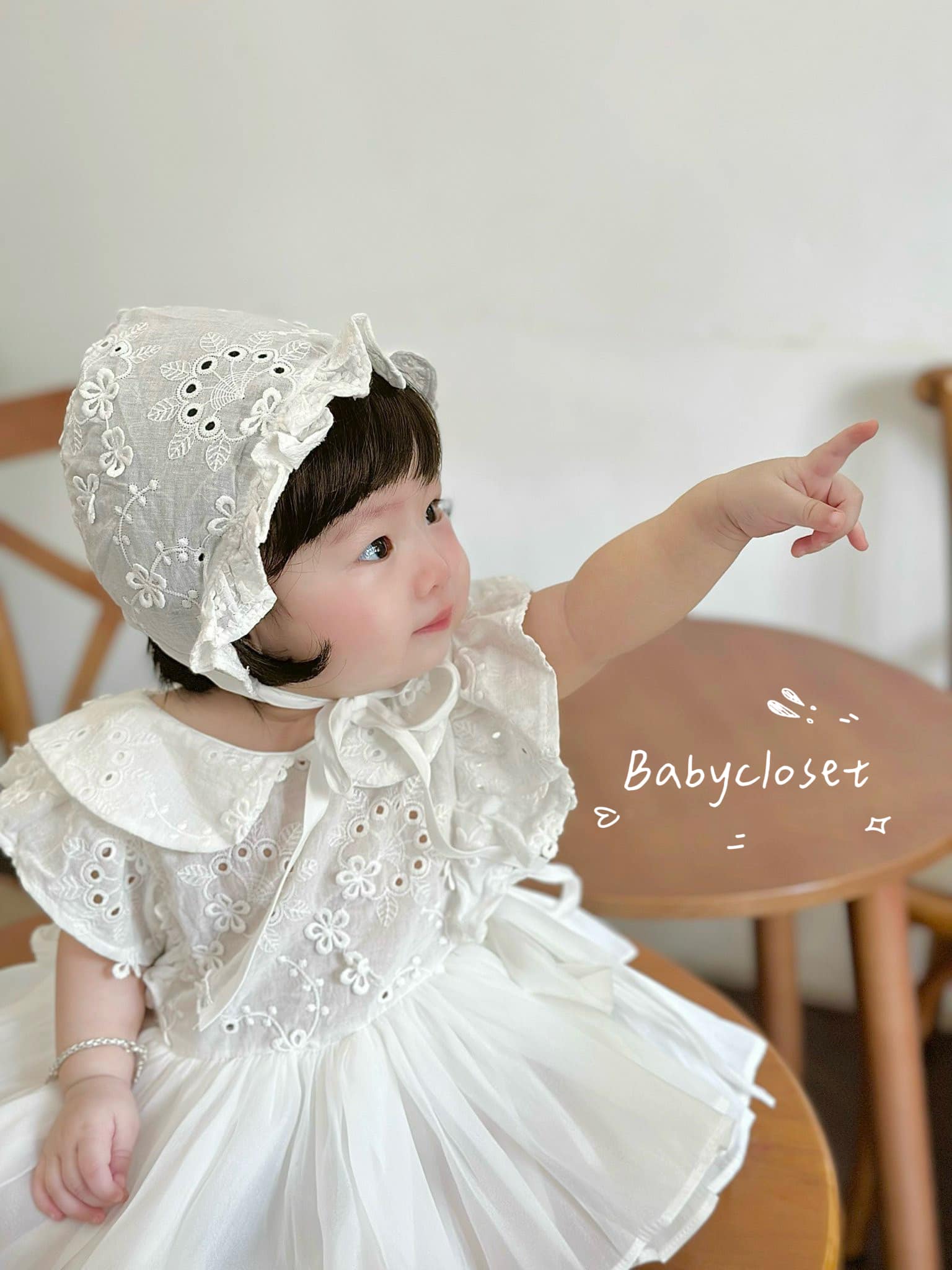 [🆕🇻🇳] Baby Closet luôn muốn được đồng hành cùng các mom chăm sóc, bảo vệ và yêu thương các con 🧑‍🧒❤️️👶⭐️ Set 3 món  #1xxk/ 1 váy + mũ+ chip
Em tìm được cây vải thô thêu Hàn xinh quá lên luôn cho các con chiếc váy mùa hè này nha  kèm luôn mũ dành cho các bé có  , shares-0✔️ , likes-6❤️️ , date-2024-07-07 22:08:09🇻🇳🇻🇳🇻🇳📰🆕