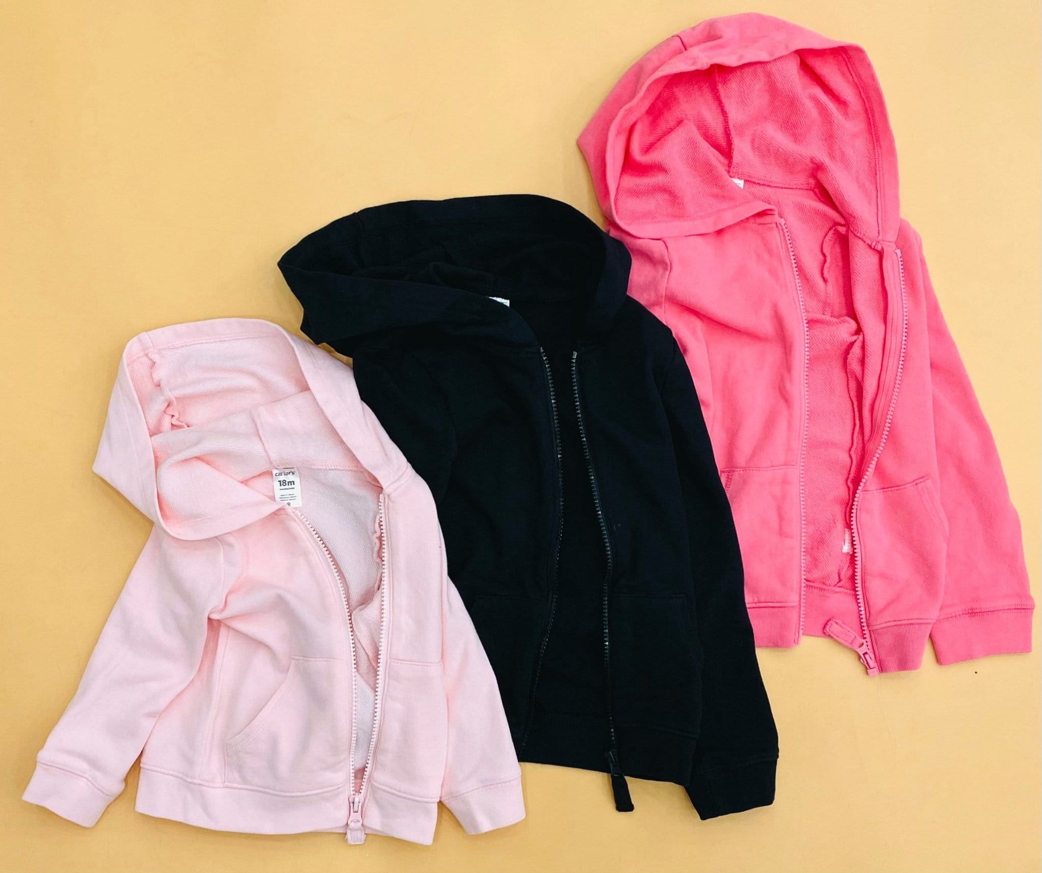 [🆕🇻🇳]  Khánh Nhung Shop – Hàng Hiệu VNXK cao cấp 🧑‍🧒❤️️👶⭐️ [6kg-48kg] Áo Khoác Bé Gái Cārtēr
* Giá Web: $11.20 = 258.000VNĐ
* Bên trong là thun da cá mịn, mướt tay. Bé khoác đi nắng hoặc trời hơi se lạnh đều được , shares-0✔️ , likes-0❤️️ , date-2024-07-08 18:45:25🇻🇳🇻🇳🇻🇳📰🆕