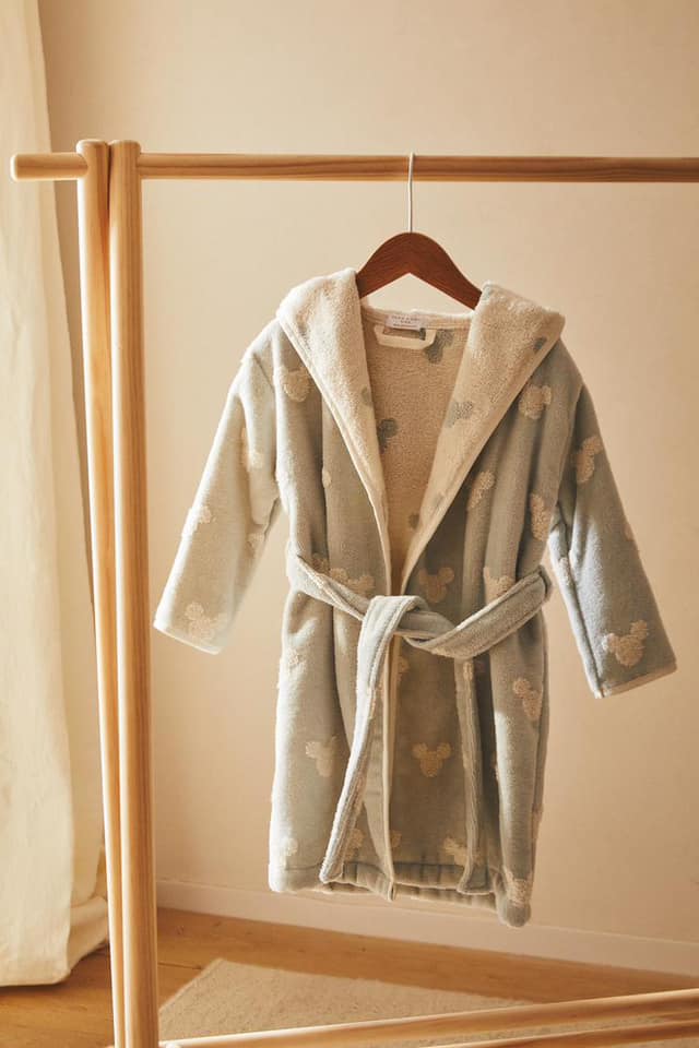 [🆕🇻🇳] Dailybebe-store -Baby & Mom – Đồ dùng mẹ và bé – đồ chơi cao cấp Korea , Us/Uk Chính Hãng🧑‍🧒❤️️👶⭐️ Các mẫu khăn choàng tắm – khăn tắm #zara #kid cho bé   Áo choàng tắm : size 2-4y, 4-5y, 6-7y, 8-9y  Khăn: size 50x90cm  Khăn ủ cho be 0m+ : size 70x140cm,  , shares-2✔️ , likes-4❤️️ , date-2024-07-15 00:35:11🇻🇳🇻🇳🇻🇳📰🆕