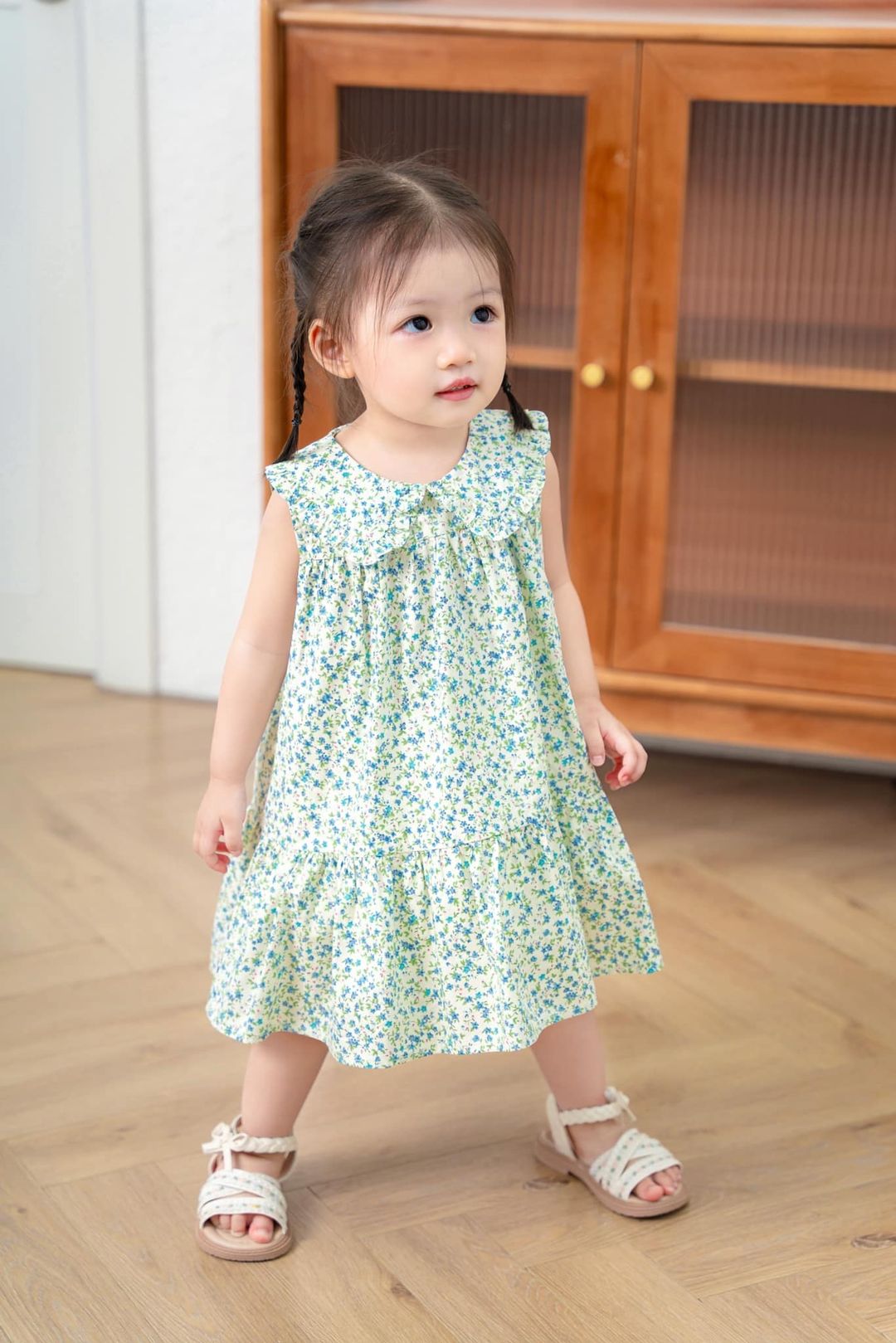[🆕🇻🇳]  Carrot – Design for Girls – nhãn hiệu thời trang thiết kế dành cho bé gái từ tháng 01/2015 🧑‍🧒❤️️👶⭐️ Có những chiếc váy nhà Carrot restock và SALE luôn giá tốt mong muốn bé nào cũng được mặc những chiếc váy xinh với form dáng và đường may chuẩn brand thiết , shares-0✔️ , likes-50❤️️ , date-2024-07-16 13:16:36🇻🇳🇻🇳🇻🇳📰🆕