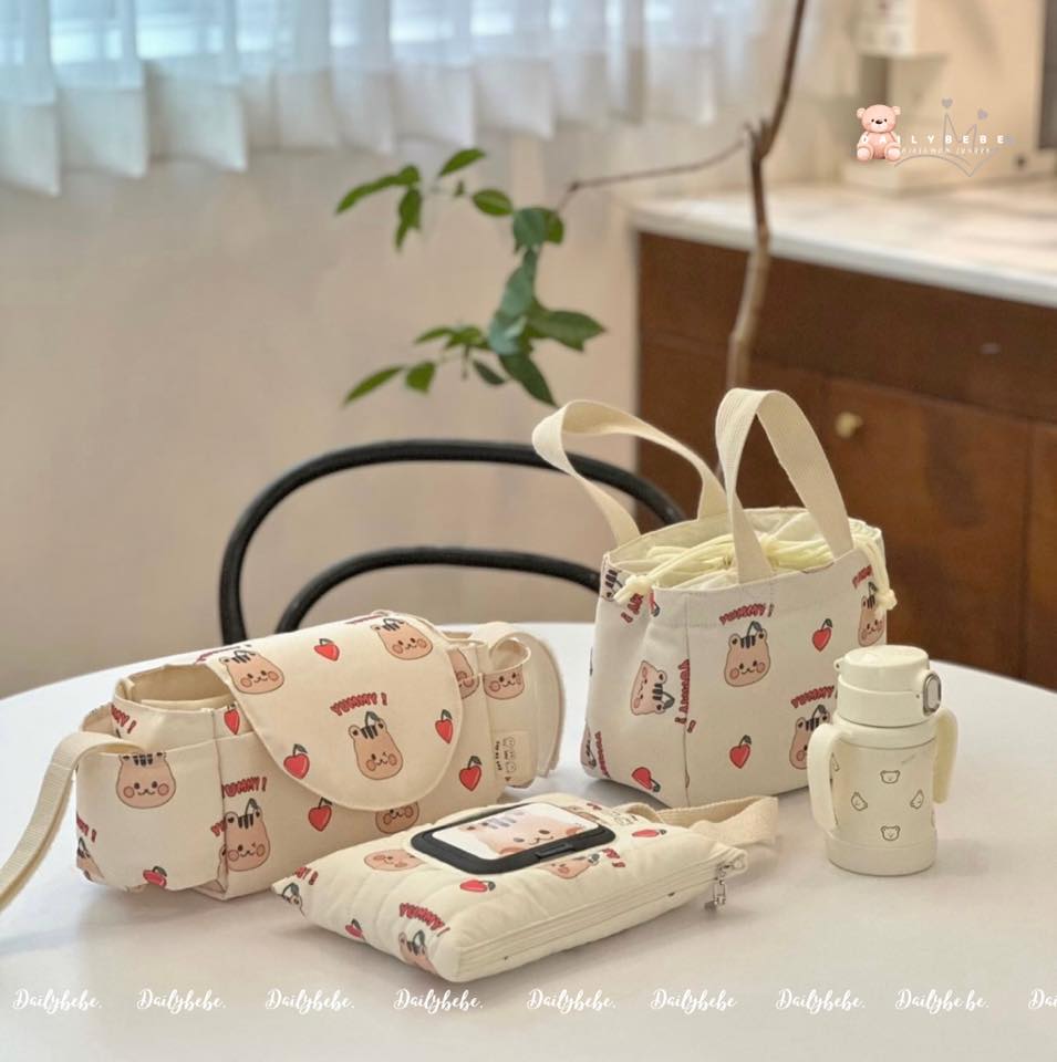 [🆕🇻🇳] Dailybebe-store -Baby & Mom – Đồ dùng mẹ và bé – đồ chơi cao cấp Korea , Us/Uk Chính Hãng🧑‍🧒❤️️👶⭐️  Chắc ai đó sẽ cần  Túi treo xe đẩy #Dottodot tiện lợi lại còn cưng xỉu.
Mỗi lần ra đường lại bao nhiêu đồ của con túi này túi kia lỉnh kỉnh, có cái treo , shares-1✔️ , likes-6❤️️ , date-2024-07-15 21:36:43🇻🇳🇻🇳🇻🇳📰🆕