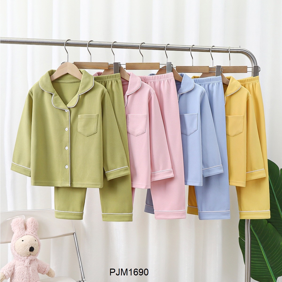 [🆕🇻🇳] Thời trang Trẻ Em Cao cấp 🧑‍🧒❤️️👶⭐️  ẤN TƯỢNG CHO MÙA THU – ĐÔNG
Sẵn sàng mẫu thiết kế đồ bộ đến tay các mẹ : kiểu dáng và chất liệu đều qua chọn lọc
Chất liệu cao cấp , shares-0✔️ , likes-1❤️️ , date-2024-07-16 16:43:24🇻🇳🇻🇳🇻🇳📰🆕