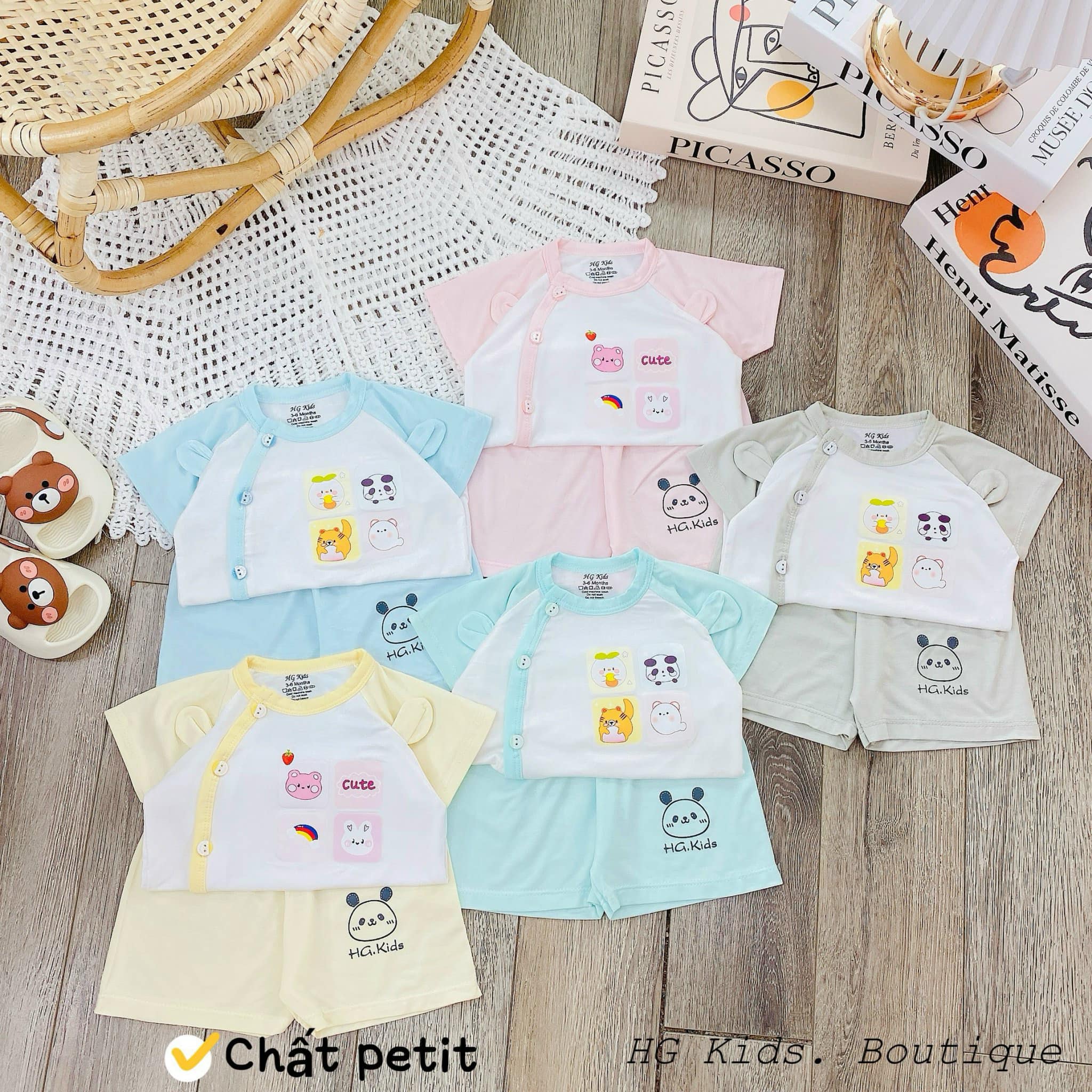 [🆕🇻🇳]  HG Kids – Xưởng Sỉ Quần Áo Cho Bé 🧑‍🧒❤️️👶⭐️  Hè về xưởng có nhiều mẫu cộc xinh cho bé lắm nè, mẹ ghé xưởng xem nha
Có 3 size:
0-3M (3-5kg)
3-6M (5-7kg)
6-9M (7-9kg)
——–
Hotline/Zalo: 0344 , shares-0✔️ , likes-4❤️️ , date-2024-07-22 01:17:46🇻🇳🇻🇳🇻🇳📰🆕