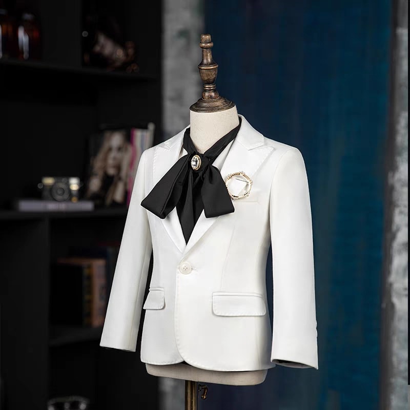 [🆕🇻🇳]  MMKID aims to bring kids the most high fashionable and high quality party design 🧑‍🧒❤️️👶⭐️ Set Suits for Kids Boy’s, set 5 pieces for any occasions
Available now at MMKID
#transducers #kidsfashionistamodel #kidfashionmodel #kidsfashion #babyphot , shares-0✔️ , likes-7❤️️ , date-2024-07-21 00:46:15🇻🇳🇻🇳🇻🇳📰🆕