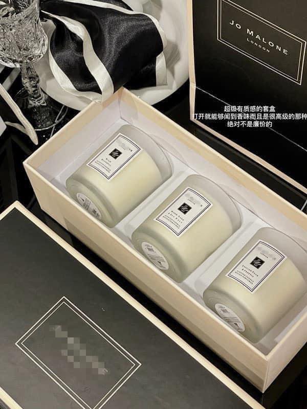 [🆕🇻🇳]  Kids House VN – Chuyên đồ Mẹ và Bé VNXK, TQXK, Cambodia 🧑‍🧒❤️️👶⭐️ Nến thơm Jomalonee luôn là sản phẩm decor sang trọng và đẳng cấp #119k / set 3 lọ fullbox túi giấy .Sắm decor trang trí phòng là đẹp ạ, dùng làm quà cũng , shares-0✔️ , likes-0❤️️ , date-2024-07-19 16:15:57🇻🇳🇻🇳🇻🇳📰🆕