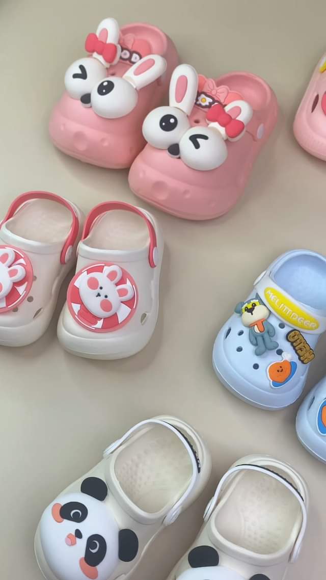 [🆕🇻🇳] BABY & MOM’s -Thời trang trẻ em 🧑‍🧒❤️️👶⭐️ U LÀ Trời !!!!
Shop mới về thêm sét bộ cánh tiên kiểu áo dáng váy xinh xỉu đẹp mê luôn các mẹ ơi
Bộ này diện đi đâu cũng xinh nhé
chuẩn chất thun lạnh hàn , shares-1✔️ , likes-2❤️️ , date-2024-07-24 15:01:52🇻🇳🇻🇳🇻🇳📰🆕