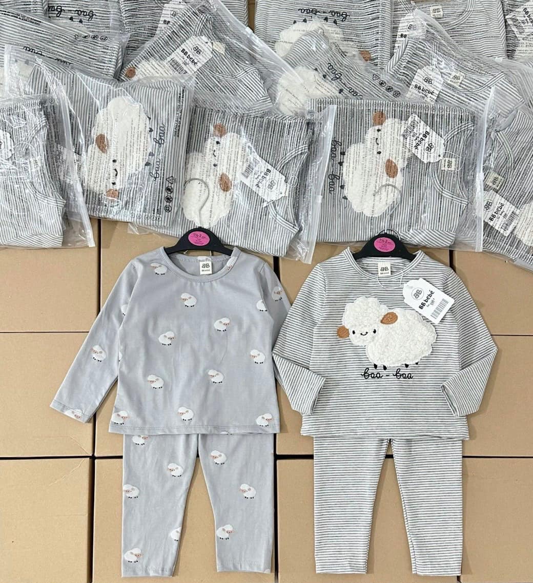 [🆕🇻🇳] Su An Kids – Phân phối Sỉ & Lẻ Quần áo trẻ em hàng Quảng Châu CC, VNTK 🧑‍🧒❤️️👶⭐️ Mát trời em lên sét 2b cừu bông xù xinh quá
Cái màu trầm xinh cho bé trai bé gái bon chen dc nha
Chất cotoon 4c vẫn mát mịn xịn xò a
Size
100 9-12k , shares-0✔️ , likes-7❤️️ , date-2024-07-29 06:33:26🇻🇳🇻🇳🇻🇳📰🆕