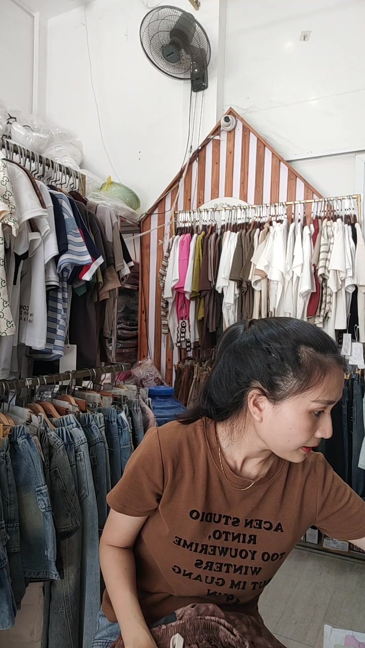 [🆕🇻🇳]  Kids House Shop – Chuyên Thời Trang Quảng Châu cho bé 🧑‍🧒❤️️👶⭐️
Vào săn sale m1 với e ạ
, shares-0✔️ , likes-1❤️️ , date-2024-08-03 17:07:19🇻🇳🇻🇳🇻🇳📰🆕