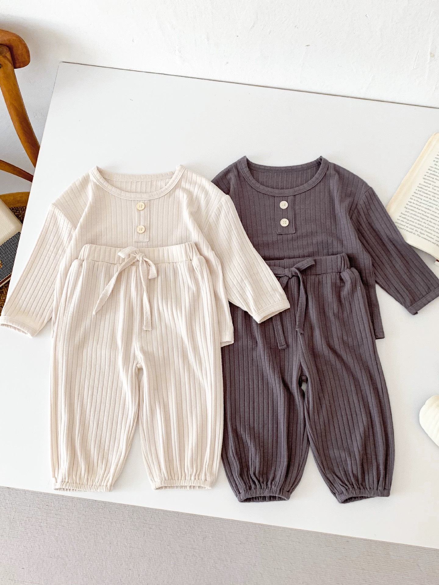 [🆕🇻🇳]  Trinh Kids – Thời Trang Trẻ Em Cao Cấp 🧑‍🧒❤️️👶⭐️ • Soái ca là của ngôn tình,
Còn anh là của một mình em thôi. •
Mom đang băn khoăn chọn đồ thu cho bé thì đây là 1 item không thể bỏ qua , shares-2✔️ , likes-13❤️️ , date-2024-08-06 02:21:40🇻🇳🇻🇳🇻🇳📰🆕