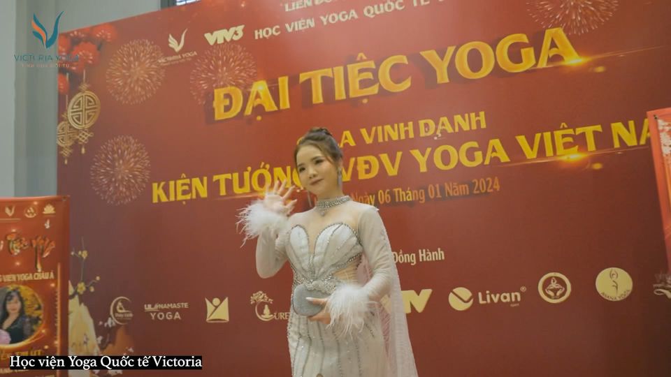 [🆕🇻🇳] Thắm Phạm – Tổng giám đốc tại Victoria Yoga 🧘 Top1Yoga 🧘 Đến mùa của các kiện tướng yoga roài  #MasterThamPham
 , shares-0✔️ , likes-160❤️️ , date-2024-08-05 13:10:59🇻🇳🇻🇳🇻🇳📰🆕