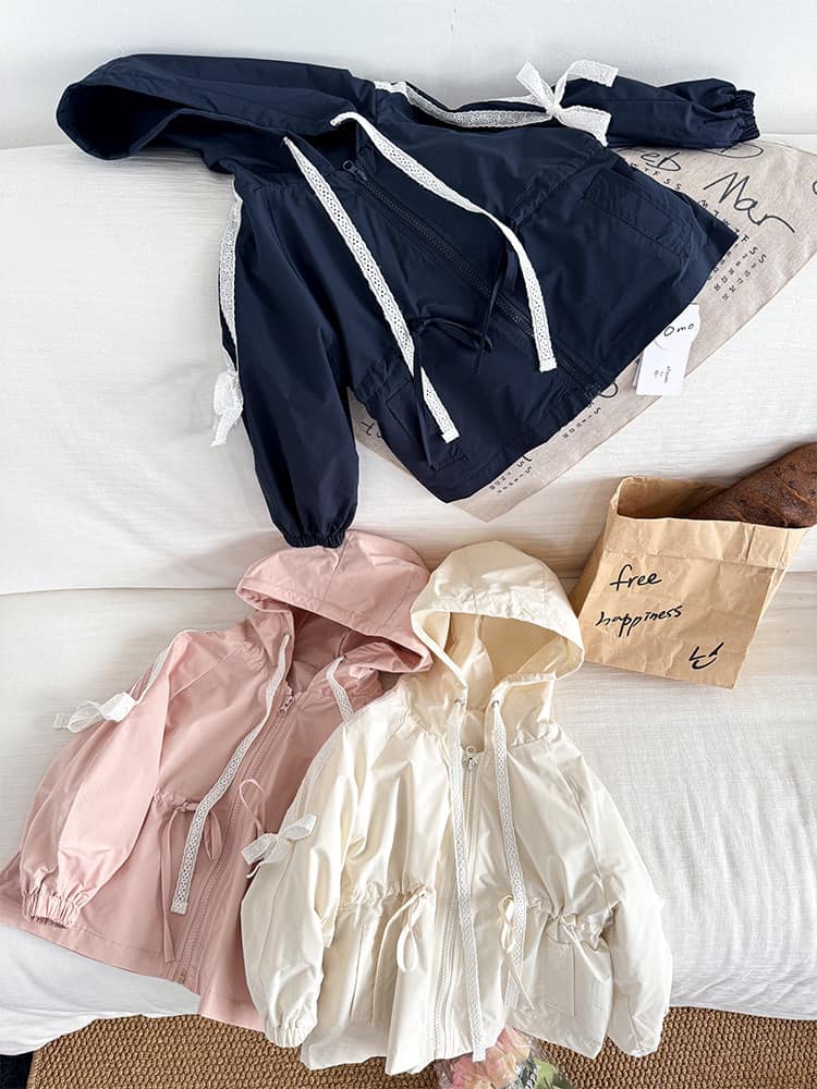 [🆕🇻🇳]  Mây Gió Closet Kids – Quần áo ,phụ kiện,giày dép cho em bé 🧑‍🧒❤️️👶⭐️ Trời trở lạnh mẹ sắm áo khoác dần là vừa ạ
, shares-3✔️ , likes-58❤️️ , date-2024-08-05 22:17:25🇻🇳🇻🇳🇻🇳📰🆕