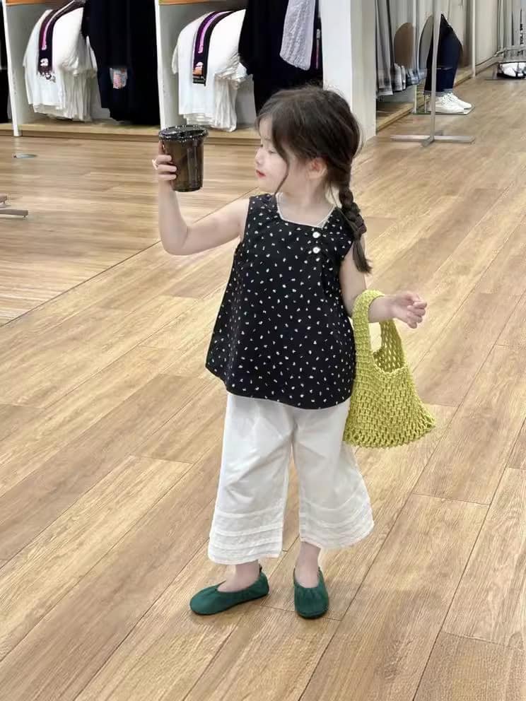 [🆕🇻🇳]  Mây Gió Closet Kids – Quần áo ,phụ kiện,giày dép cho em bé 🧑‍🧒❤️️👶⭐️ Trong nam thì mình vẫn cứ set hè cho mát mẹ nhỉ
, shares-0✔️ , likes-8❤️️ , date-2024-08-05 17:42:03🇻🇳🇻🇳🇻🇳📰🆕