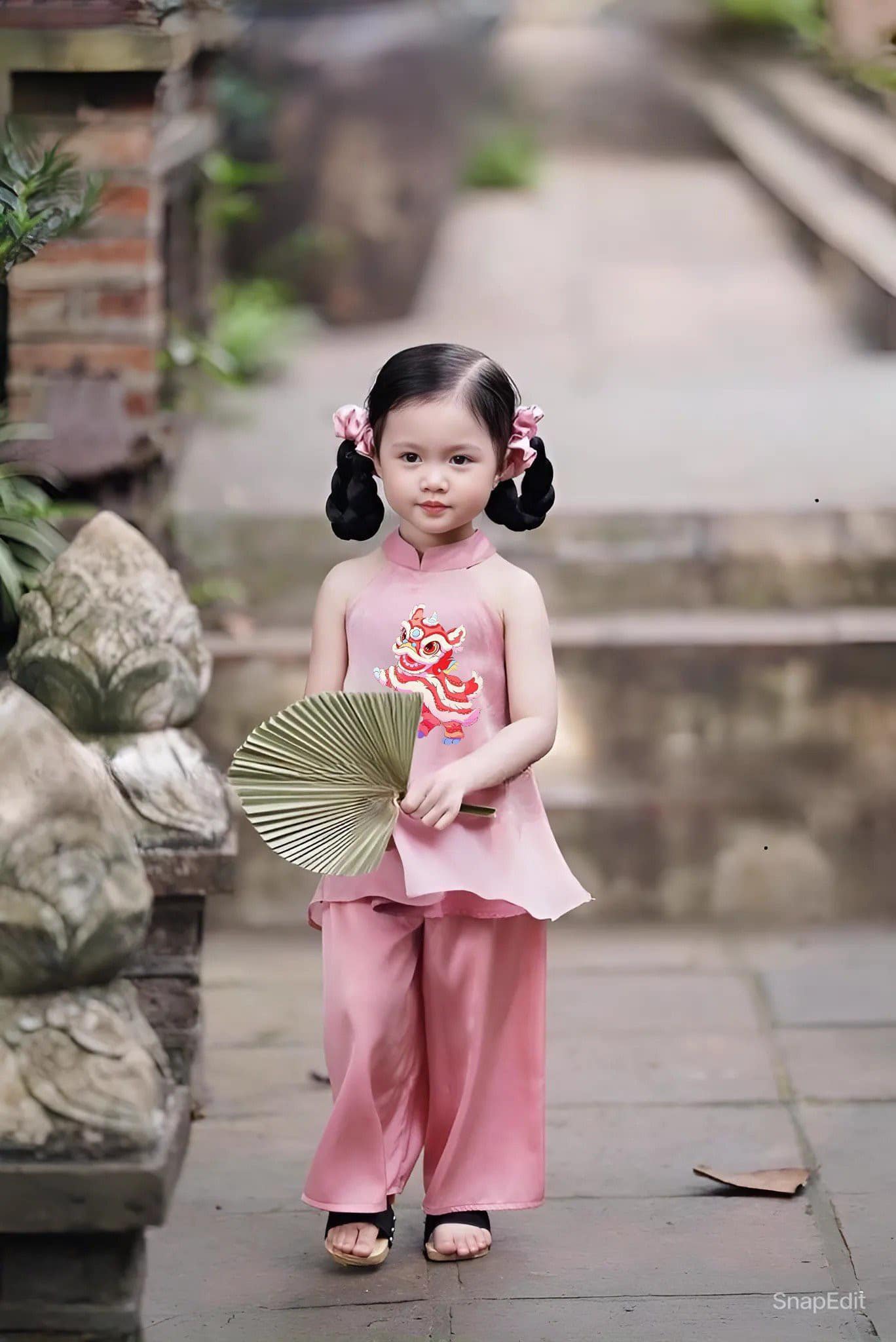 [🆕🇻🇳] Hello Kids – Hàng xuất xịn cho bé 😎❤️️⭐️ XINH YÊU ĐIỆU ĐÀ QUÁ MOM ƠI!! –
~ HÀNG SẴN KHO E GIAO NGAY GIÁ CHỈ #1xx AK ~
Đến hẹn lại lên, set yếm cho mùa Trung Thu này
Set yếm lụa cách điệu lân t , shares-1✔️ , likes-44❤️️ , date-2024-08-10 00:02:28🇻🇳🇻🇳🇻🇳📰🆕