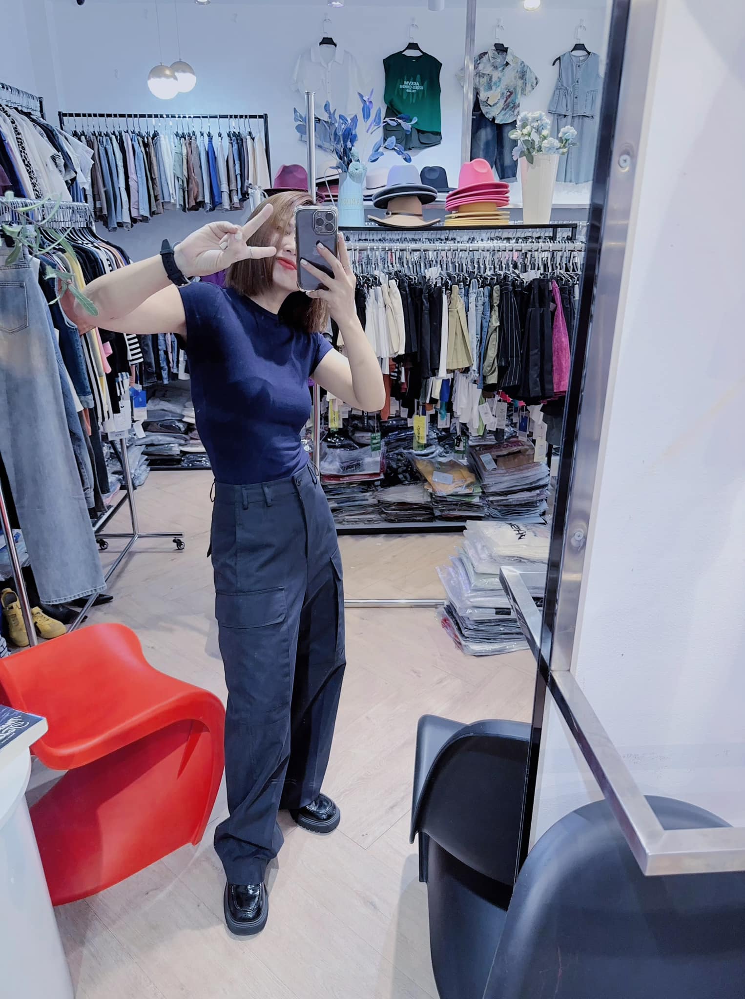 [🆕🇻🇳]  MỢ CHẢNH KIDS – LUXURY FASHION FOR KIDS 🧑‍🧒❤️️👶⭐️  zzang hồ núp  đó nha !!
—- hổng hiền gì đâu à …?!  Có người giờ cứ phải rêu rao bản thân “ ghê ghớm” mà hổng ai chịu tin ta ơi
… Lêu lêuuuu   Chúc , shares-0✔️ , likes-3❤️️ , date-2024-08-13 14:27:30🇻🇳🇻🇳🇻🇳📰🆕