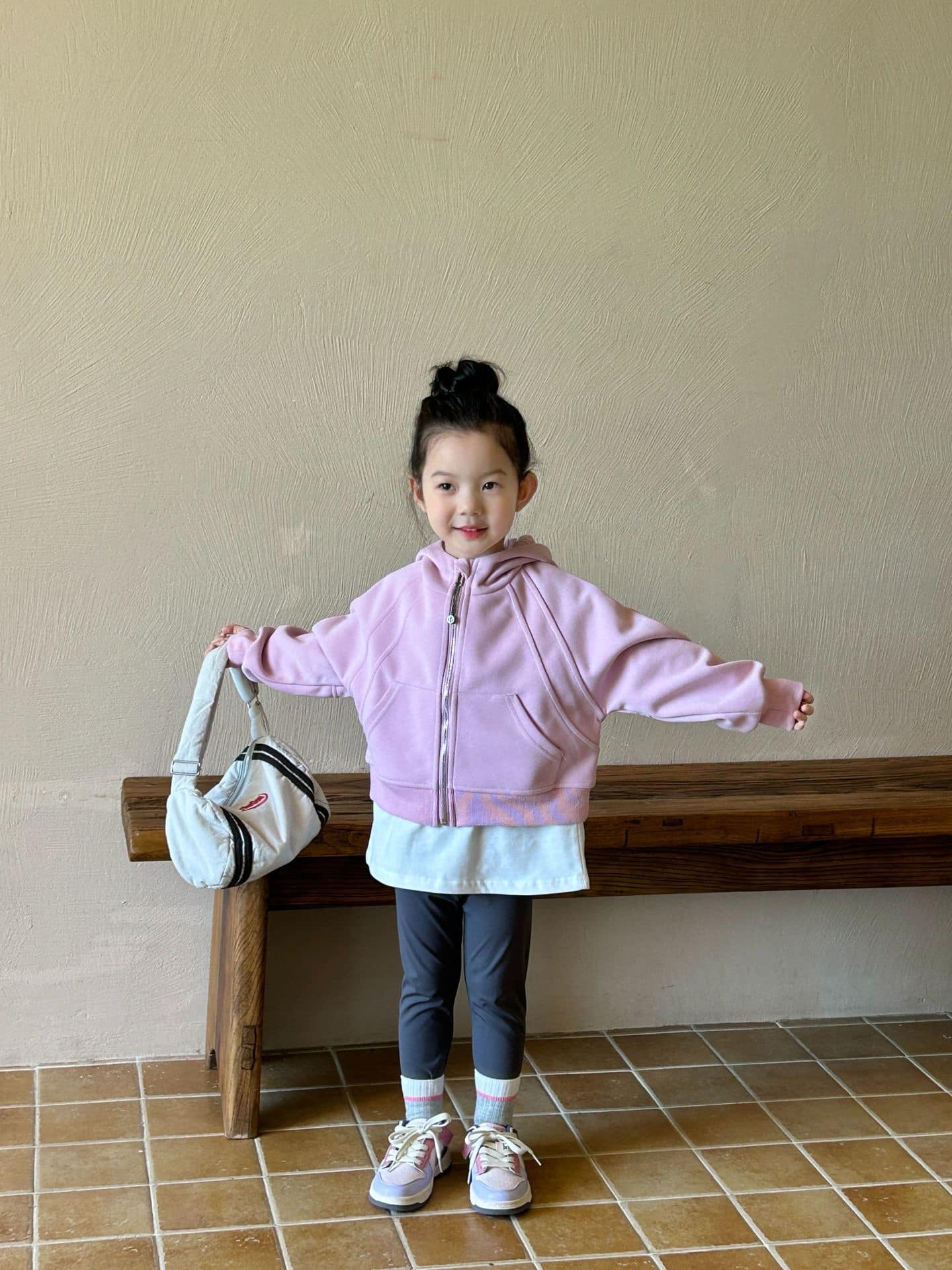 Áo khoác xinh quá nè
Sz: 90-140
#hangorder