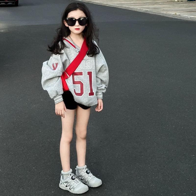 [🆕🇻🇳]   Cầu Vồng – Thế Giới Của Mẹ – Chuyên quần áo baby Quảng Châu, VNXK, hàng Thương hiệu 🧑‍🧒❤️️👶⭐️ Một từ thôi mn.  Đỉnhhhhhhh. Size: 120-170 (mẹ với bé mang cặp được ạ).
, shares-0✔️ , likes-8❤️️ , date-2024-08-19 15:46:51🇻🇳🇻🇳🇻🇳📰🆕