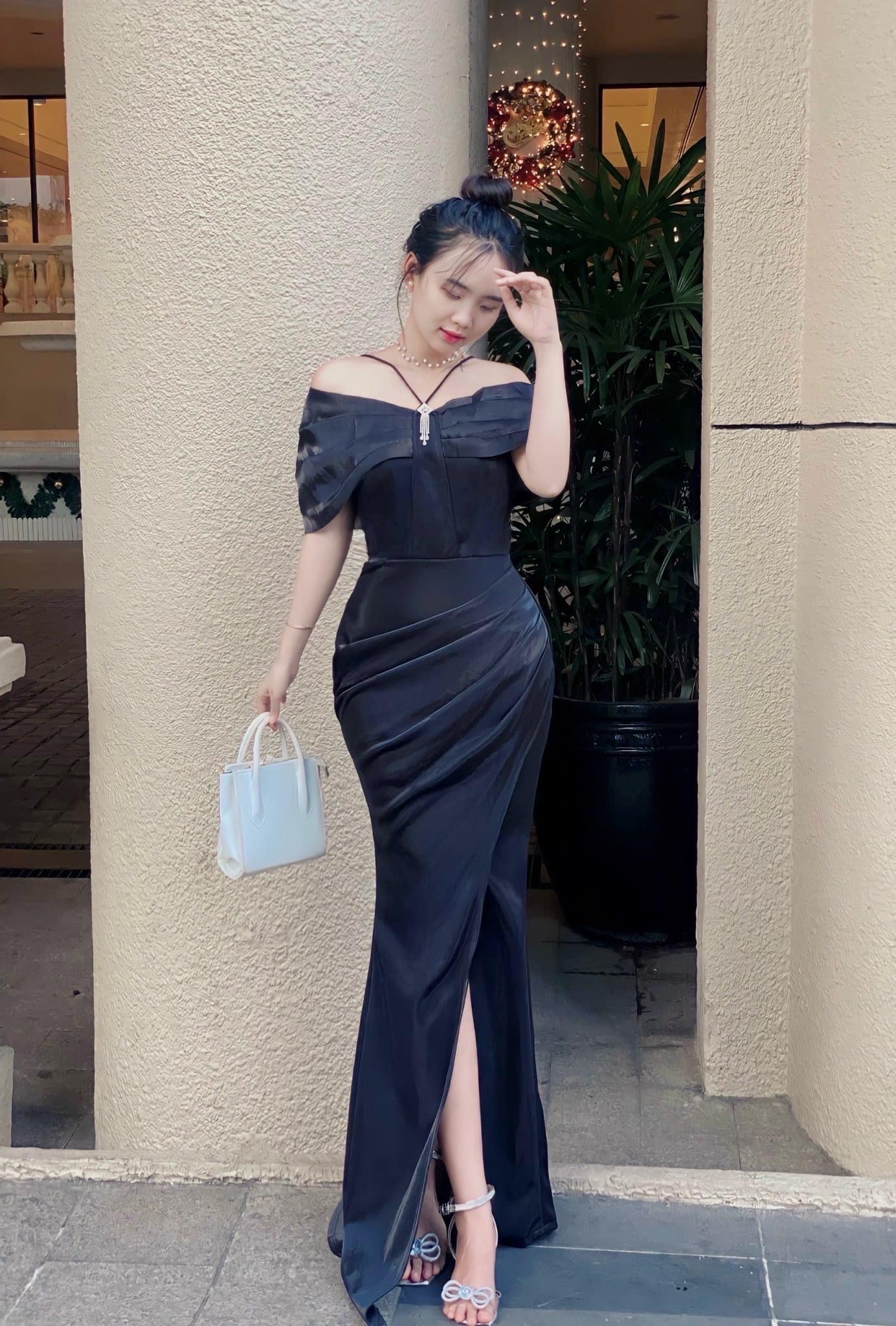 [🆕🇻🇳]  Shop TS Thiết kế cao cấp 😎❤️️⭐️  Lên mẫu mớii xinh mê mẩn nàng ơii! ￼
Tiệc sắp tới này nàng chọn một em váy dạ hội thiết kế xinh để tỏa sáng nhé ￼! Lên kệ mẫu đầm xinh xắn và sang trọng h , shares-0✔️ , likes-7❤️️ , date-2024-08-18 12:42:06🇻🇳🇻🇳🇻🇳📰🆕