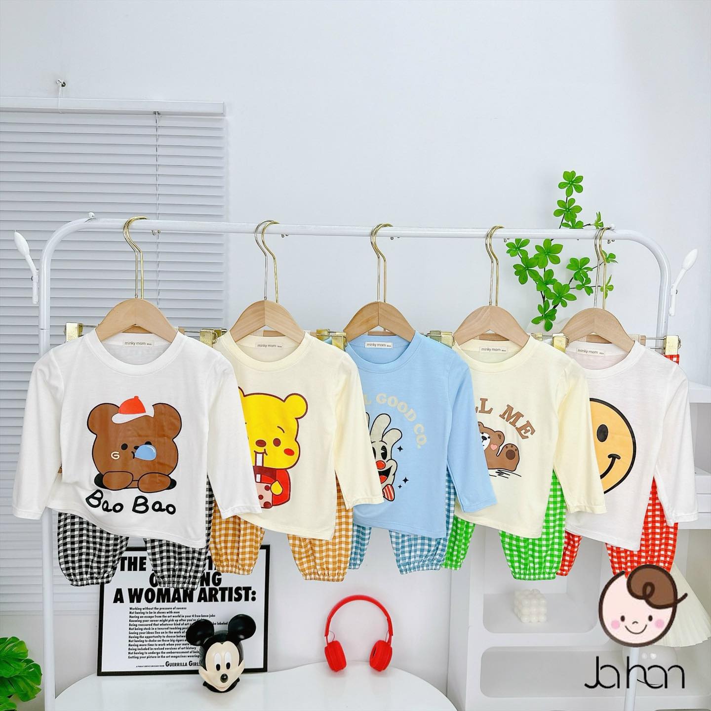 [🆕🇻🇳]  Sữa Shop-Chuyên Sỉ và Lẻ Đồ trẻ em 🧑‍🧒❤️️👶⭐️ 𝐌𝐀̂̃𝐔 𝐃𝐀̀𝐈  𝐈𝐍 𝐇𝐈̀𝐍𝐇 𝐗𝐈𝐍𝐇 𝐗𝐀̆́𝐍 𝐌𝐀̣̆𝐂 Đ𝐈 𝐇𝐎̣𝐂 .Shop về nhiều mẫu cho bé mặc đi học
————————————————————
ƯU ĐÃI , shares-0✔️ , likes-0❤️️ , date-2024-08-20 13:17:38🇻🇳🇻🇳🇻🇳📰🆕