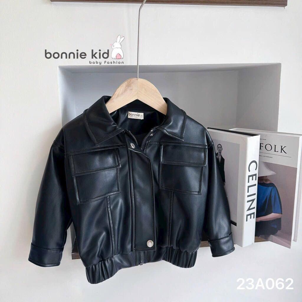 [🆕🇻🇳]  Door to door – Chuyên quần áo, giày dép và phụ kiện cho bé 😎❤️️⭐️ 𝑨́𝑶 𝑲𝑯𝑶𝑨́𝑪 𝑫𝑨 𝑿𝑰̣𝑵, Đ𝑬̣𝑷 𝑴𝑬̂ 𝑳𝒀!!!
Chất da xịn xịn với thiết kế cool ngầu cho bé đón Tết thì tuyệt vời luôn mẹ nha!!!
Sử dụng chất da cao cấp mềm mại, lớp  , shares-0✔️ , likes-3❤️️ , date-2024-08-21 14:10:12🇻🇳🇻🇳🇻🇳📰🆕