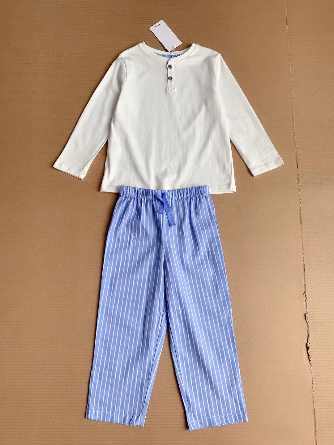 [🆕🇻🇳] Hello Kids – Hàng xuất xịn cho bé 😎❤️️⭐️ Bộ PJ dư xịn đét giá chỉ #129k ạ . Bộ thun cotton origanic mềm mại. Chất liệu mỏng mặc nằm điều hoà ok. Riêng dòng Pijama của MNG cứ gọi là đỉnh cao ạ. Cầm , shares-0✔️ , likes-12❤️️ , date-2024-08-21 16:25:48🇻🇳🇻🇳🇻🇳📰🆕